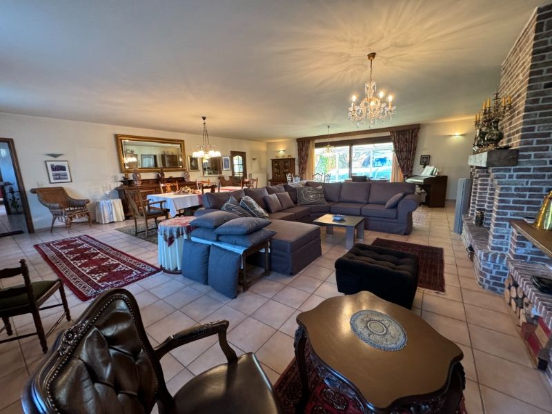 Riante hoeve op zonnig perceel 1530m²! foto 5