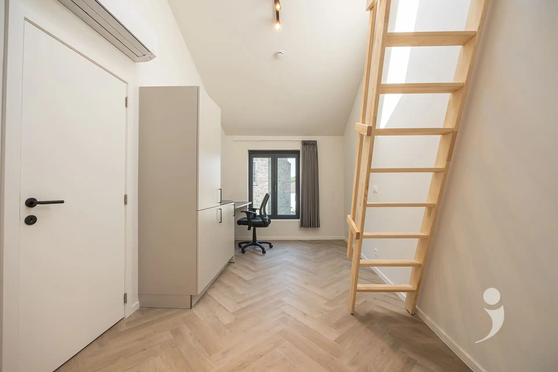volledig gerenoveerd studentenpand met 10 kamers op top locatie foto 13