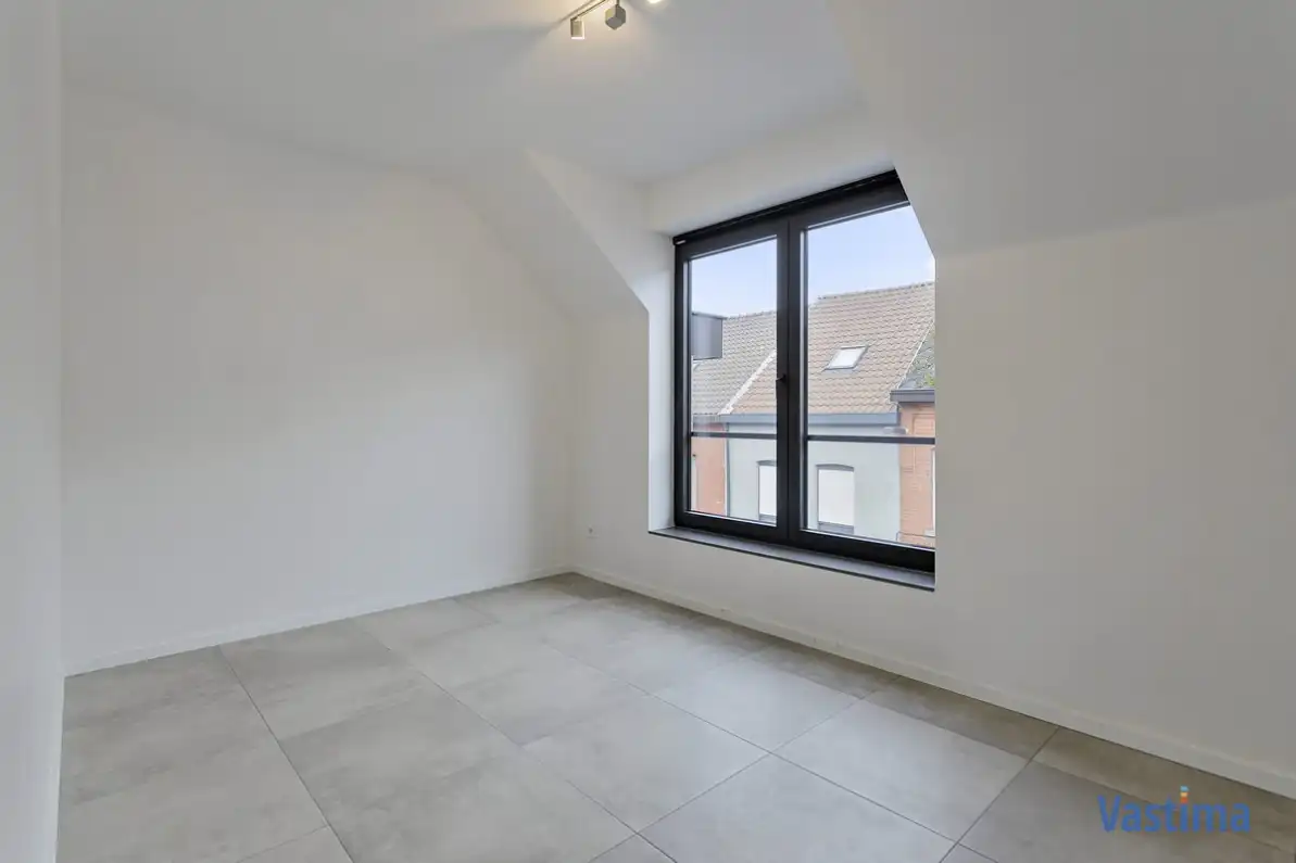Recent appartement met 2 slaapkamers, terras, lift en garage foto 13