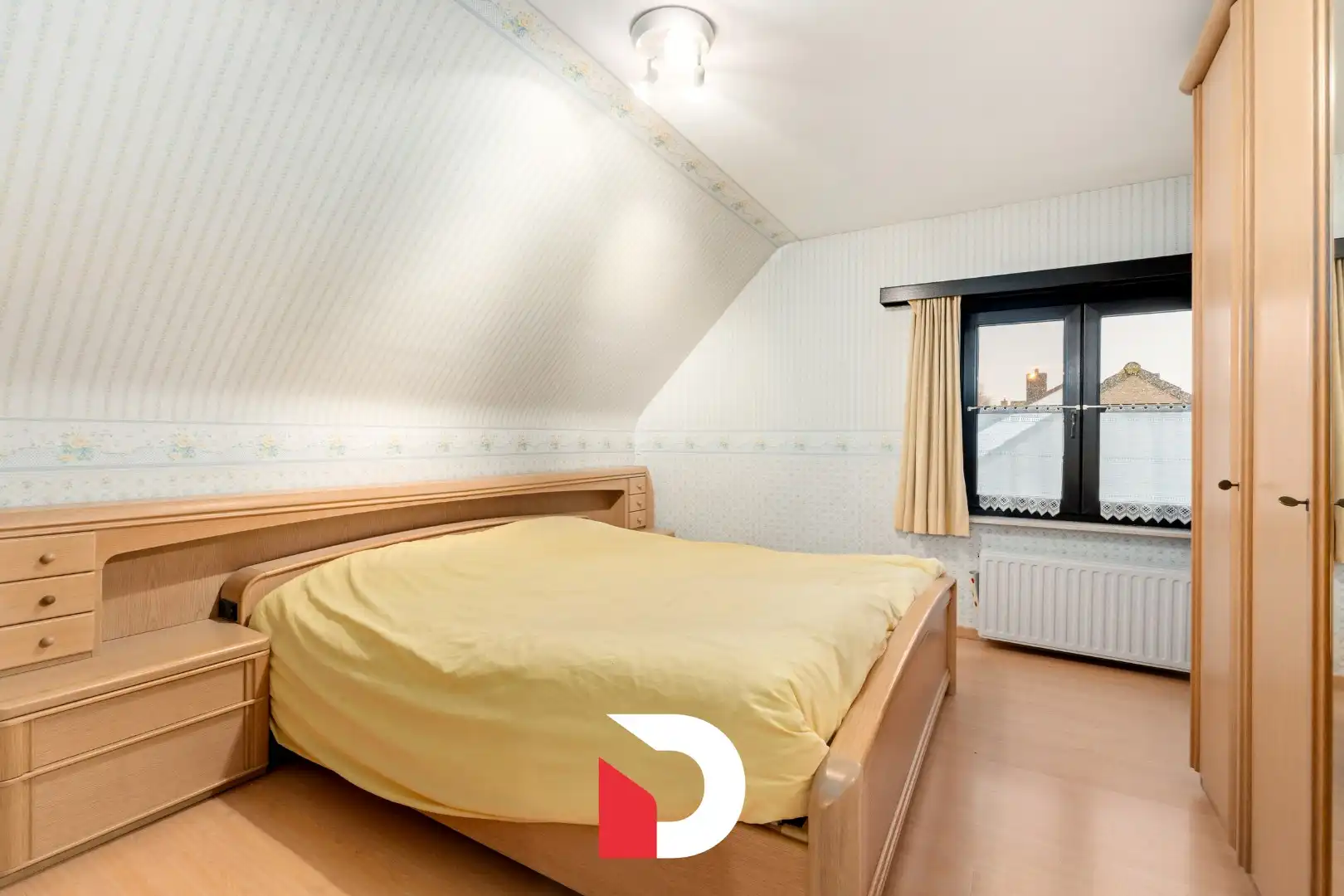 Alleenstaande woning in een residentiële omgeving te Sint-Kruis. foto 11