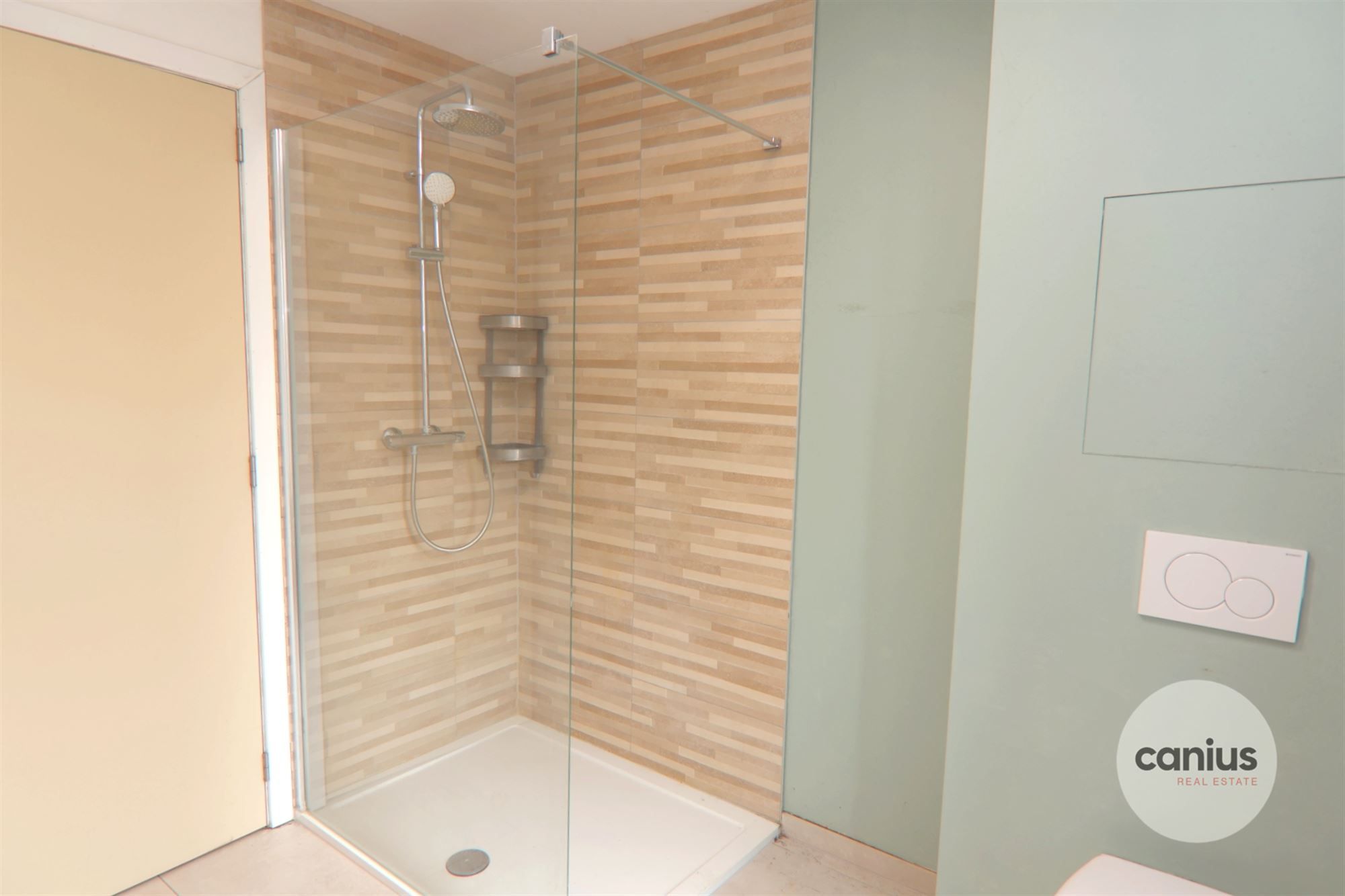 RECENTE WONING MET 3 SLKS NABIJ HET STADSCENTRUM foto 7