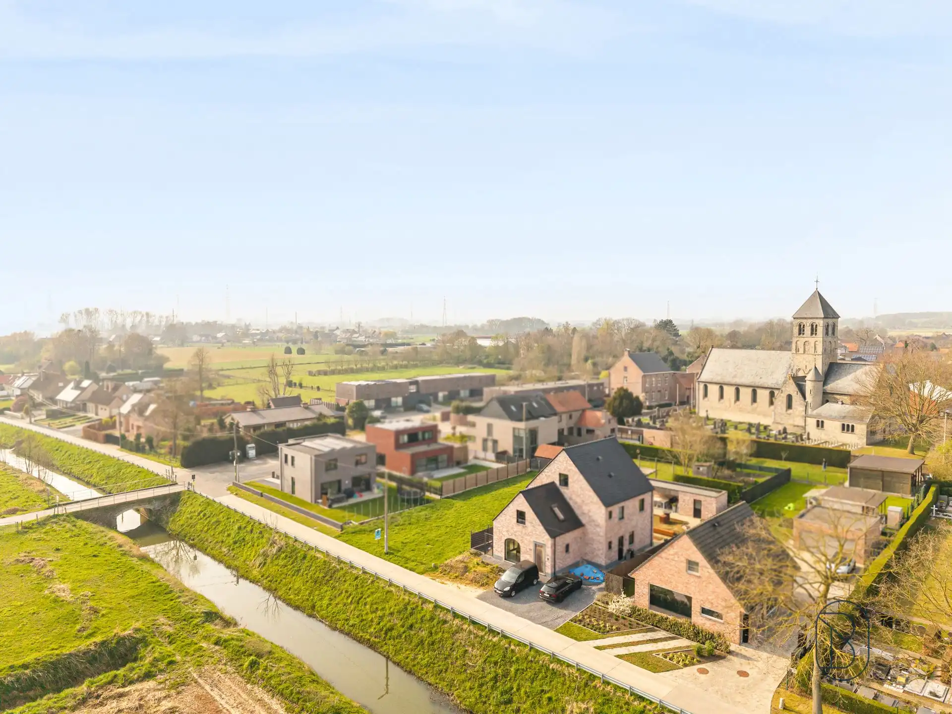 Prachtig gelegen bouwgrond voor alleenstaande woning foto 9