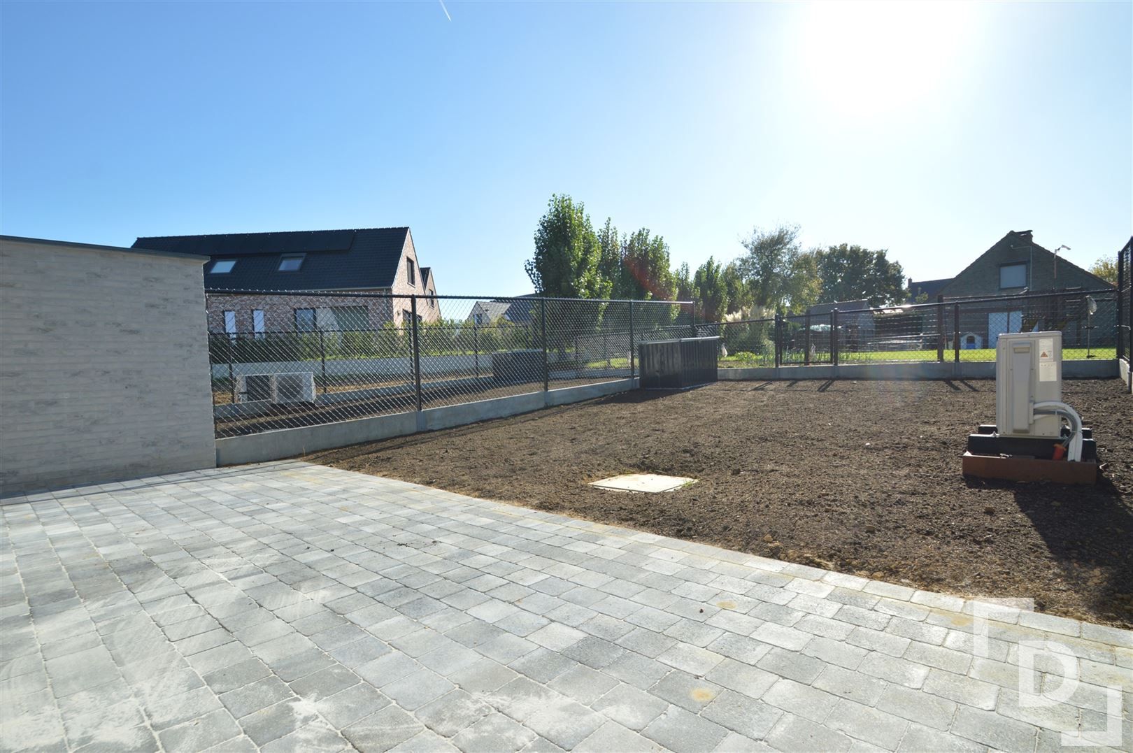 Nieuwbouwwoning met carport te huur in Wijtschate. foto 16