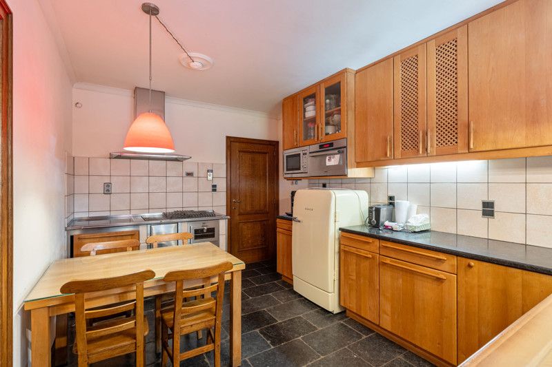 Statige villa op een perceel van 42are 70ca foto 19