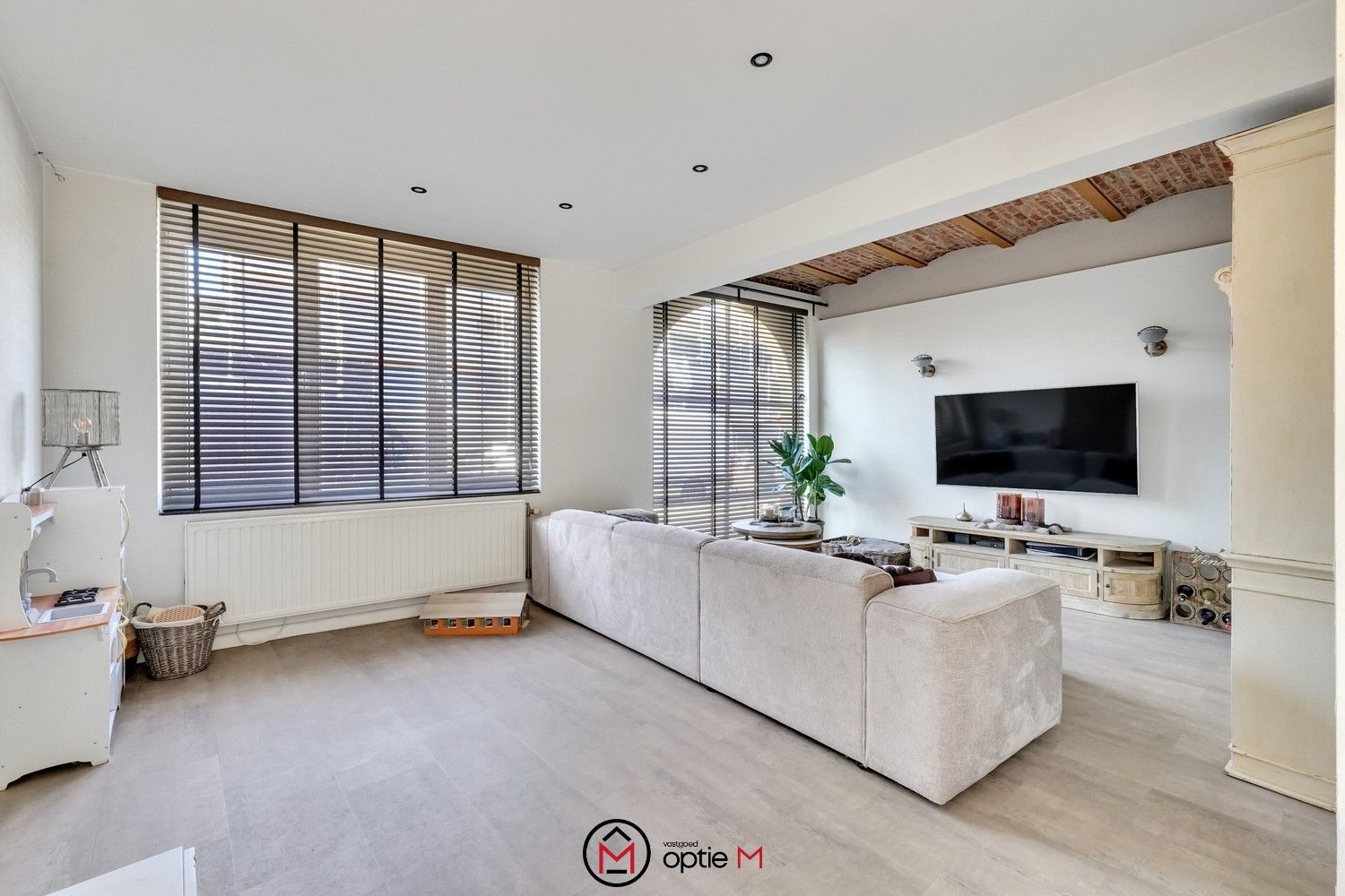 Charmante woning met 4 slaapkamers + weide foto 4
