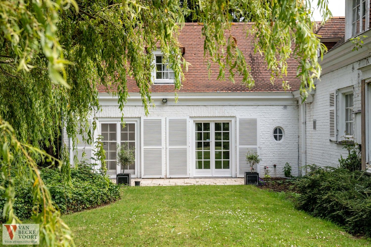 Karaktervolle landhuis op een prachtig domein van 2.030m² foto 13