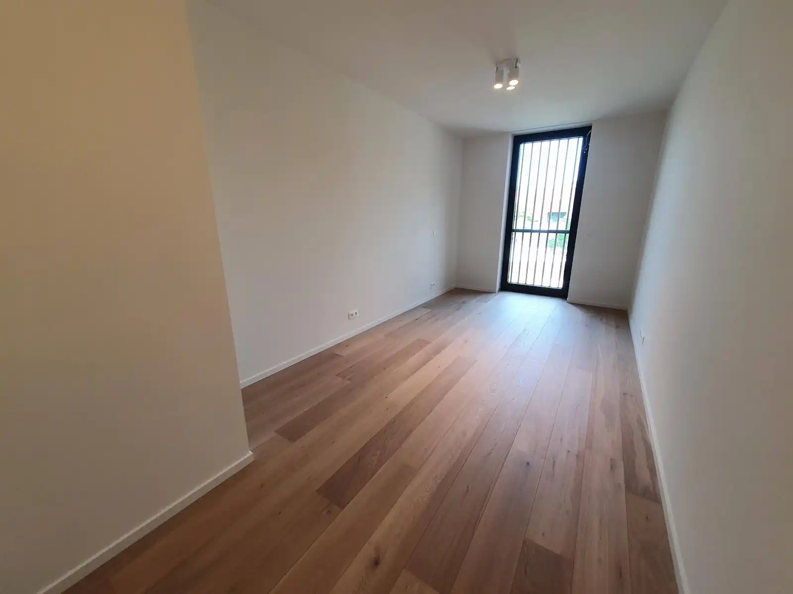 Tof appartement met standplaats aan de Leie !! foto 12