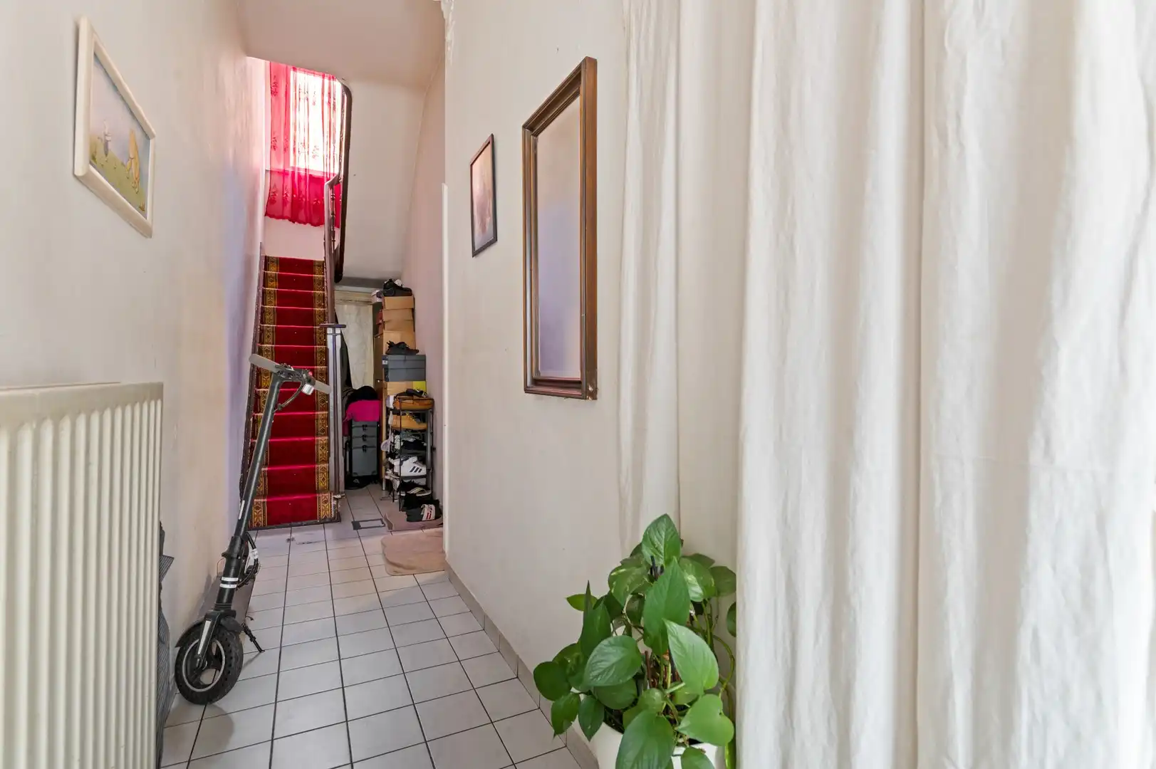 Op te knappen woning met 4 slaapkamers te Merksem foto 2