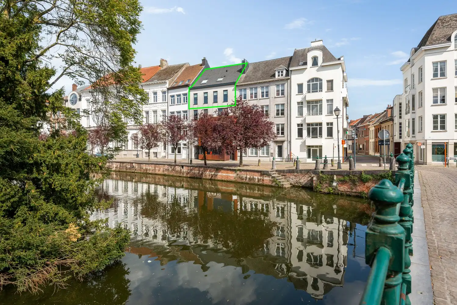 Exclusieve duplex in het historisch centrum te Lier foto {{pictureIndex}}