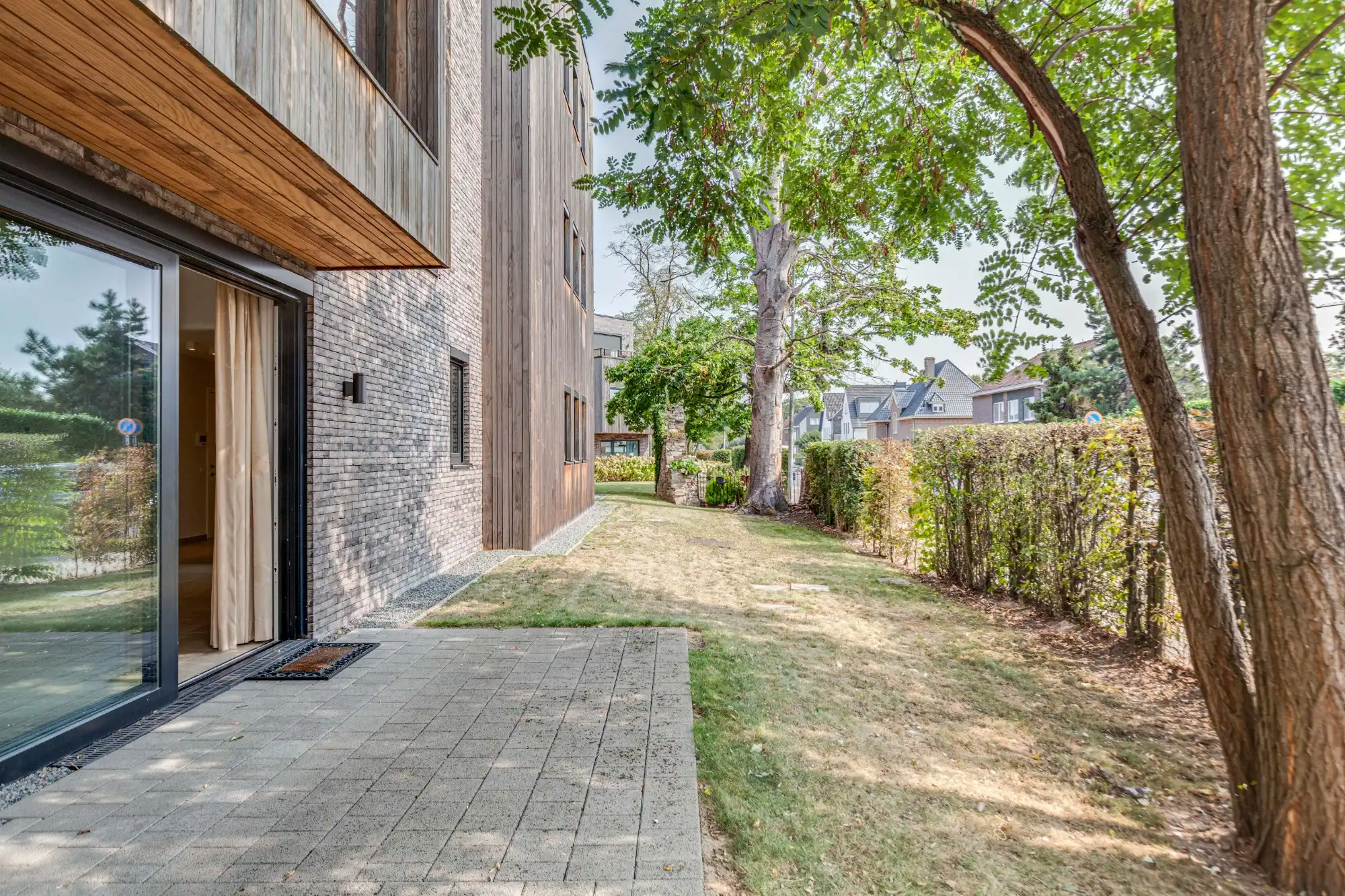 Geniet van zorgeloos comfort in deze gelijkvloerse assistentiewoning met autostaanplaats foto 7