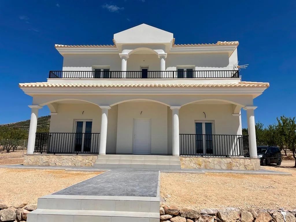 Paradijs villa's: jouw droomvilla aan de zonnige Costa Blanca! foto {{pictureIndex}}