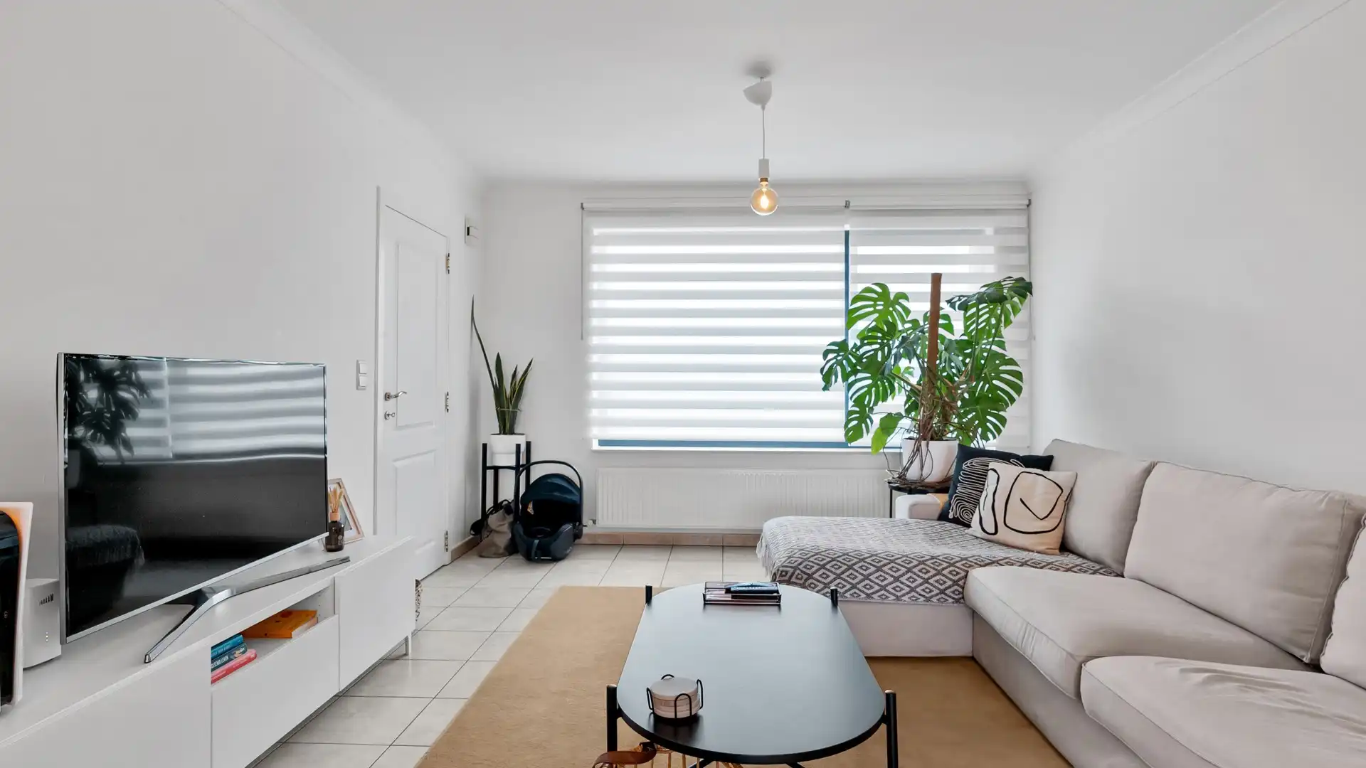 Duplex-appartement met drie slaapkamers en inpandige garage foto 5