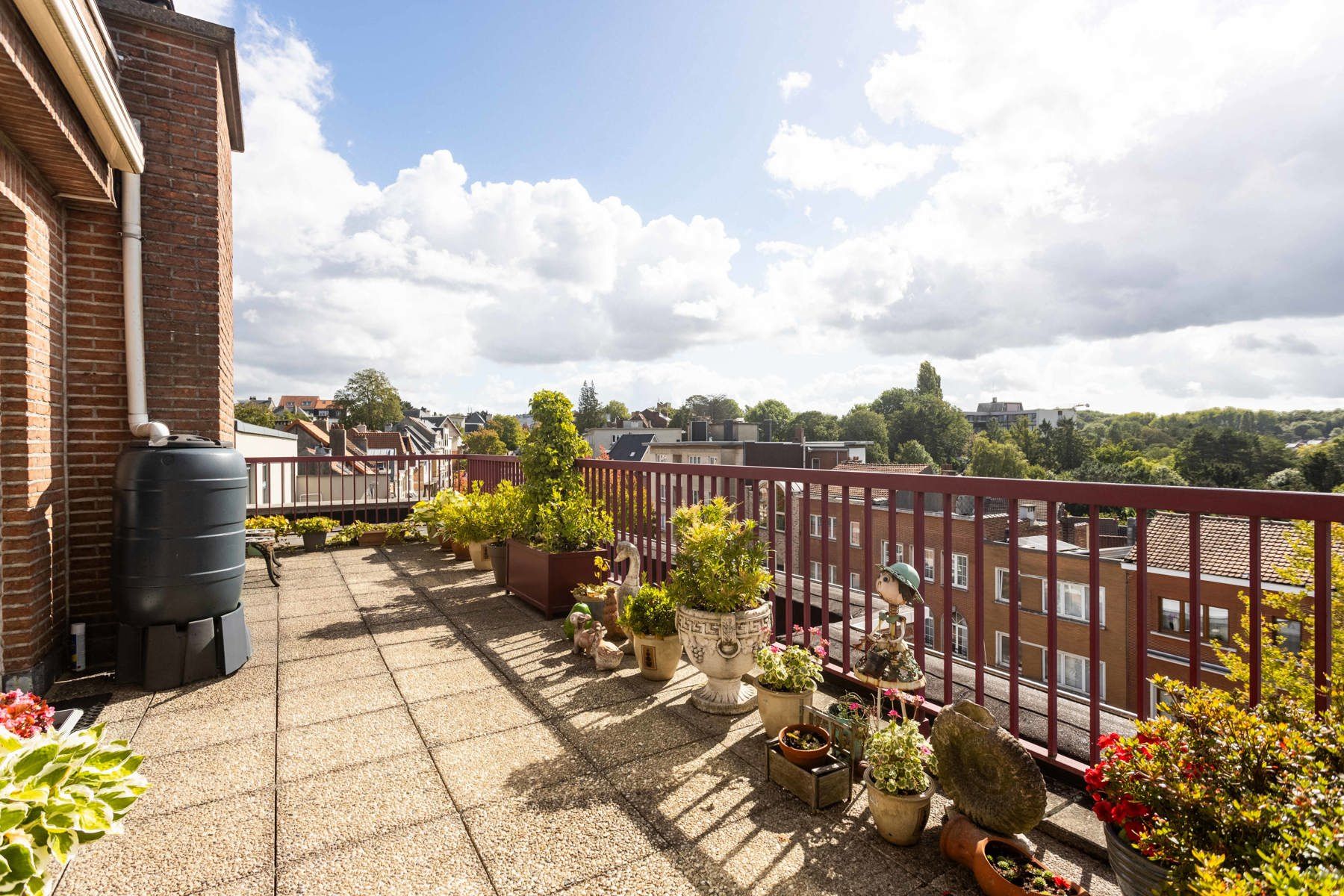 Ruim 1-slaapkamerappartement met 2 terrassen en uitzicht foto 16