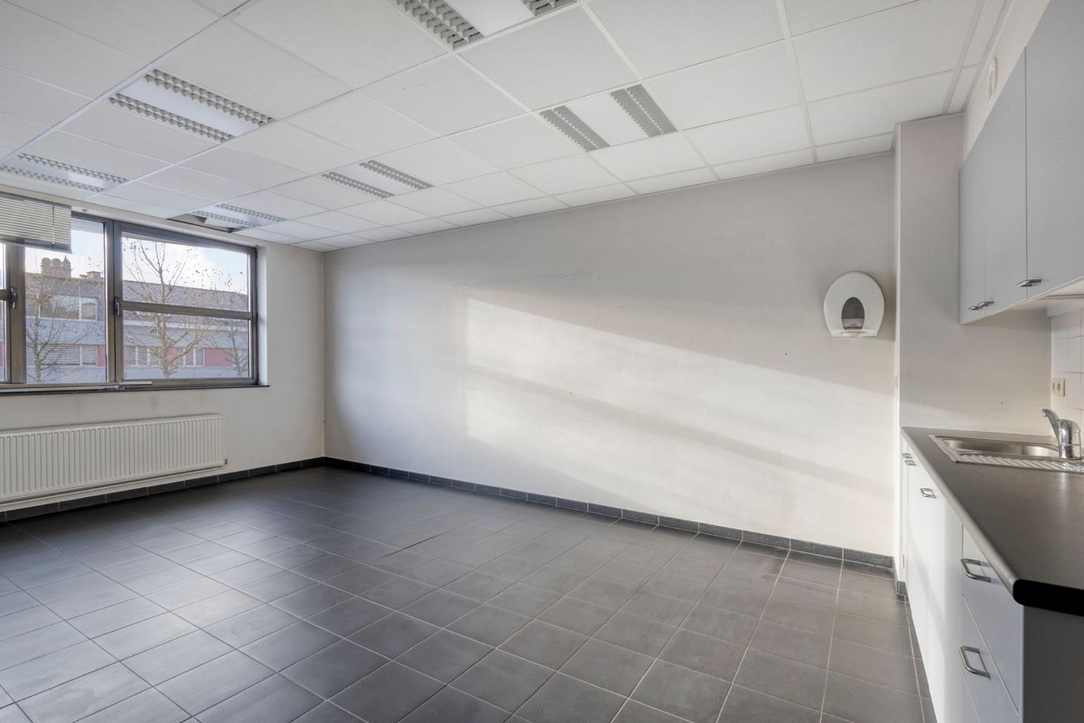 Uitstekend onderhouden gebouw voor gemengd gebruik foto 18