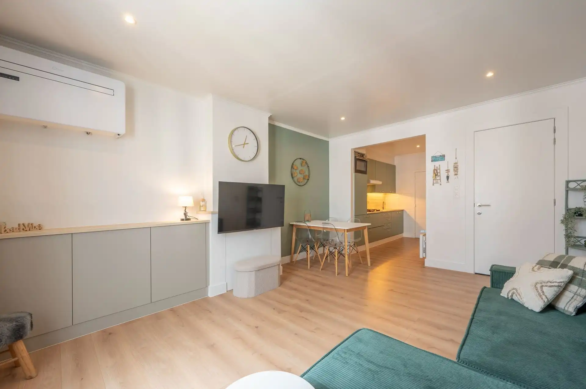 Zeer lichtrijk appartement nabij Jachthaven foto 4