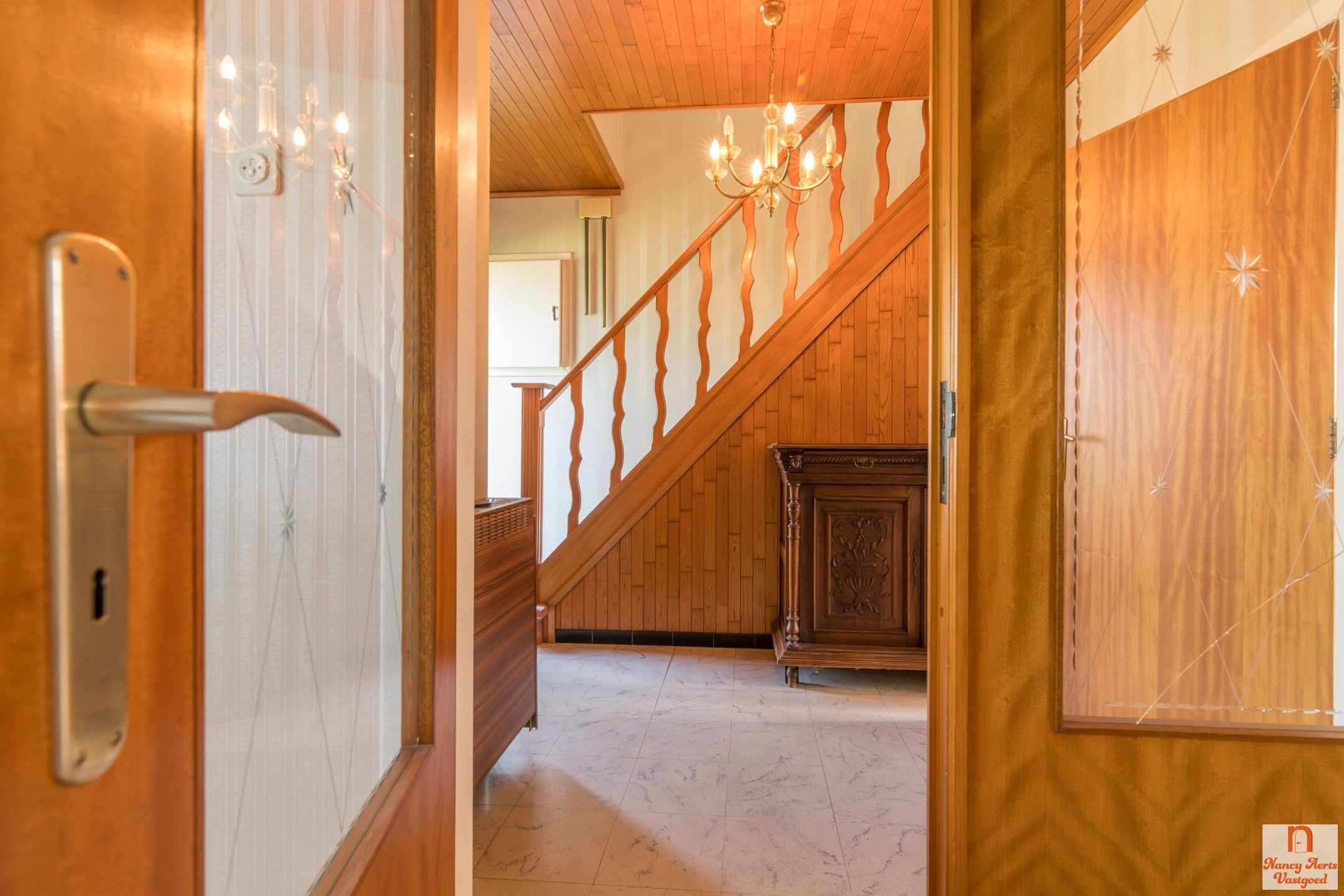 Charmante woning met grote tuin en renovatiemogelijkheden foto 19