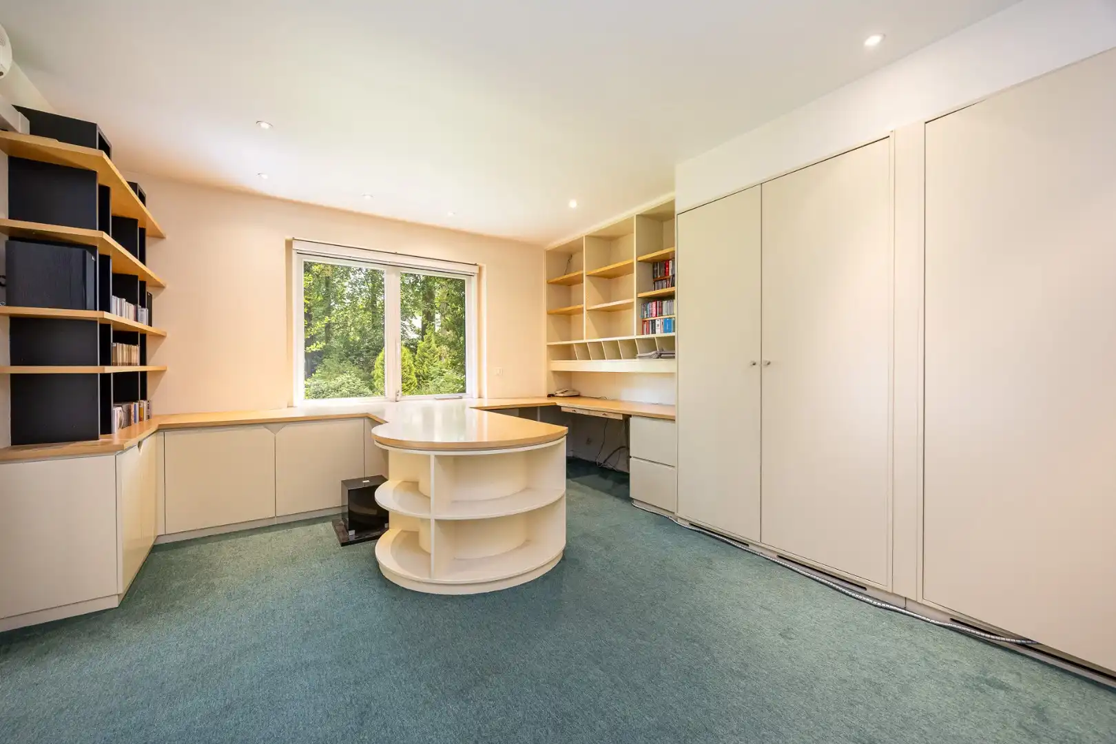 Exclusieve villa met gelijkvloerse master suite, prachtige tuin en uitzonderlijk wooncomfort foto 14