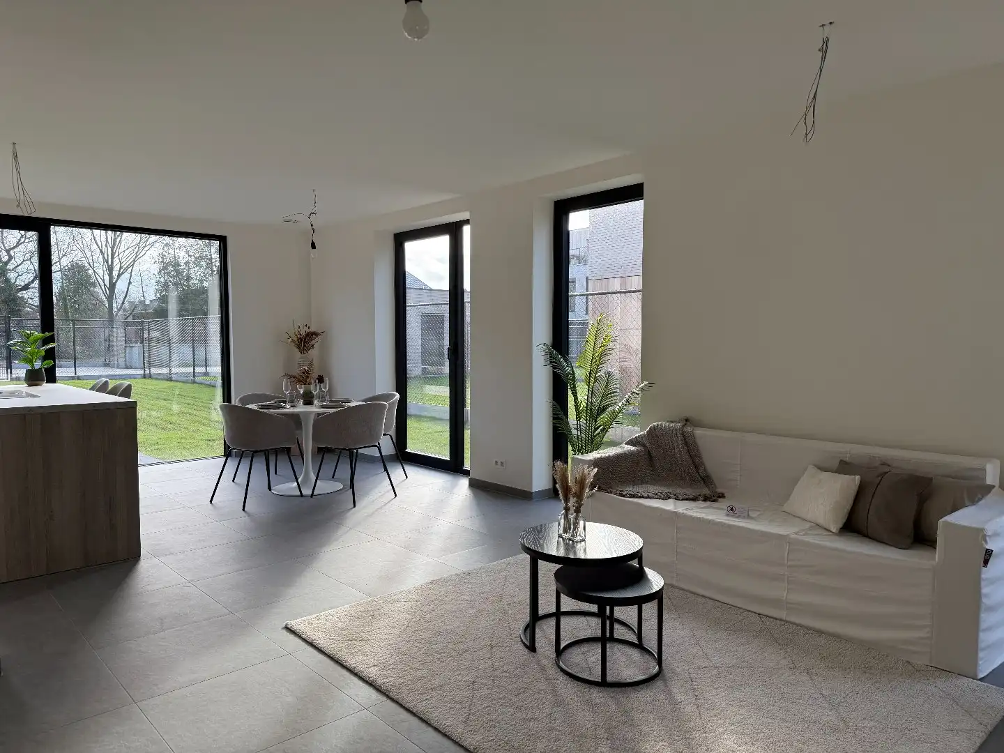 Instapklare nieuwbouw met 3 slpk en tuin foto 11