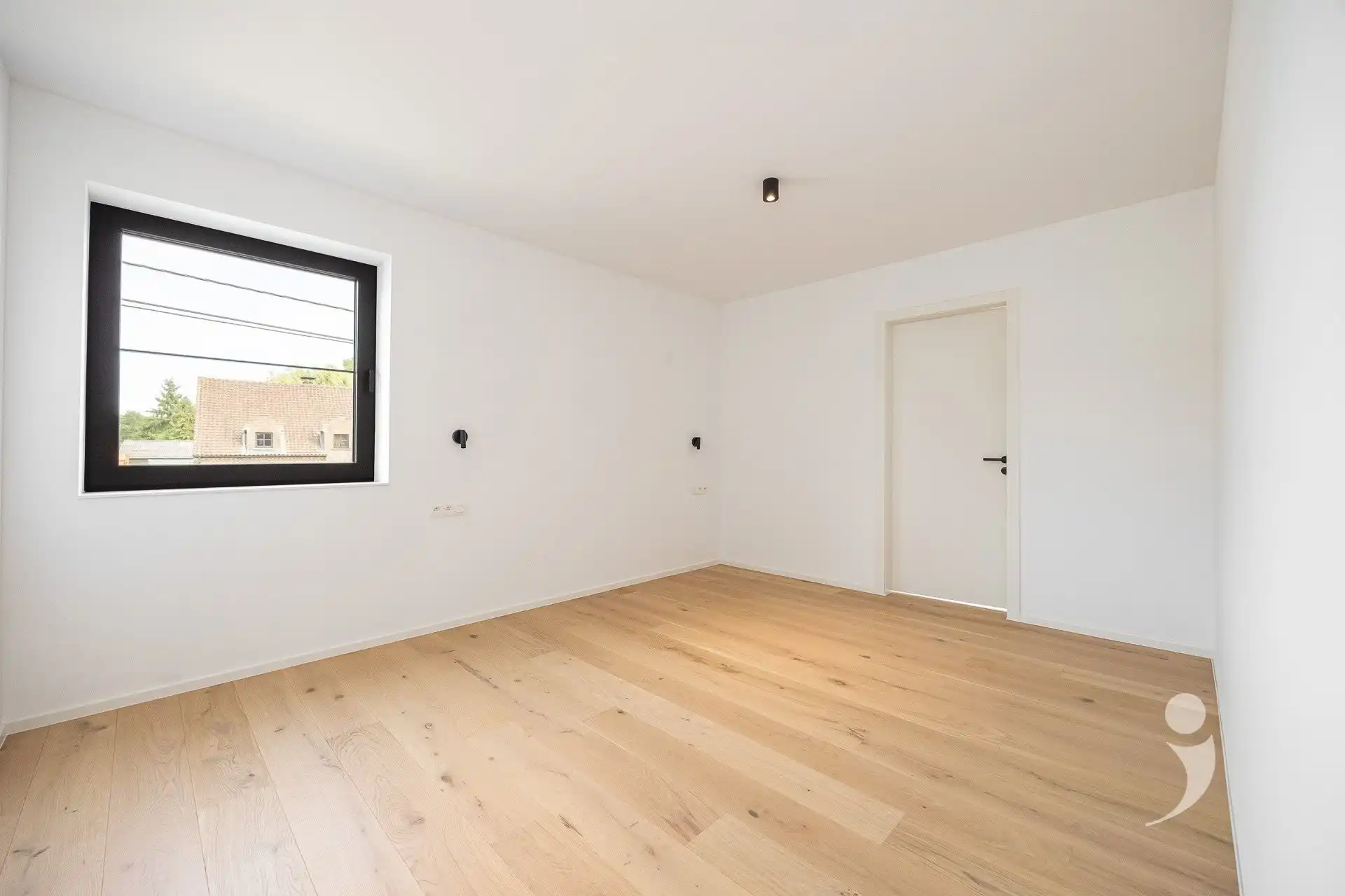 Ruime nieuwbouwwoning met prachtige tuin! foto 24