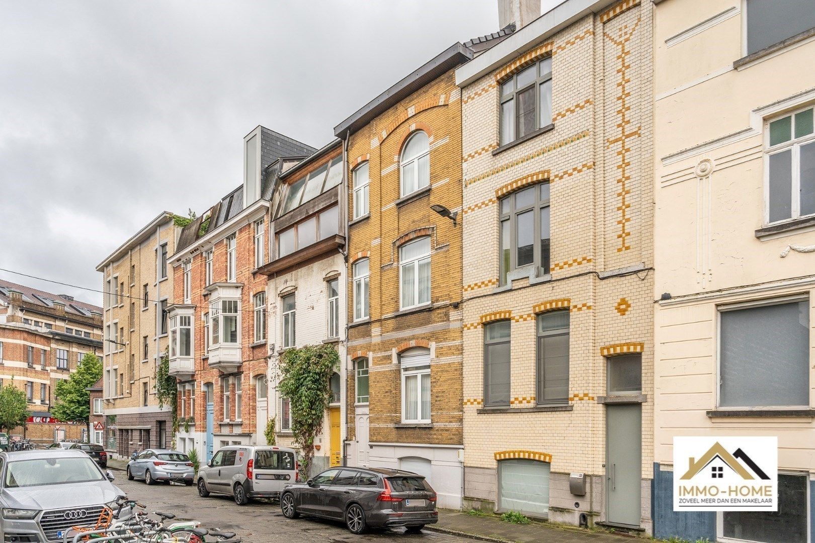 Prachtige herenwoning + afzonderlijke studio vlakbij centrum te Gent foto 2