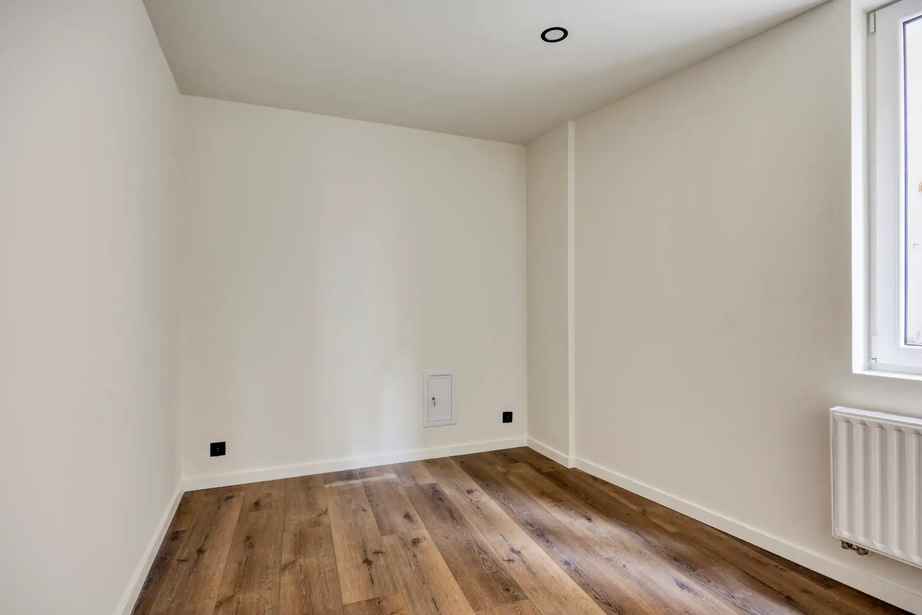 Appartement met twee slaapkamers in hartje Antwerpen. foto 10