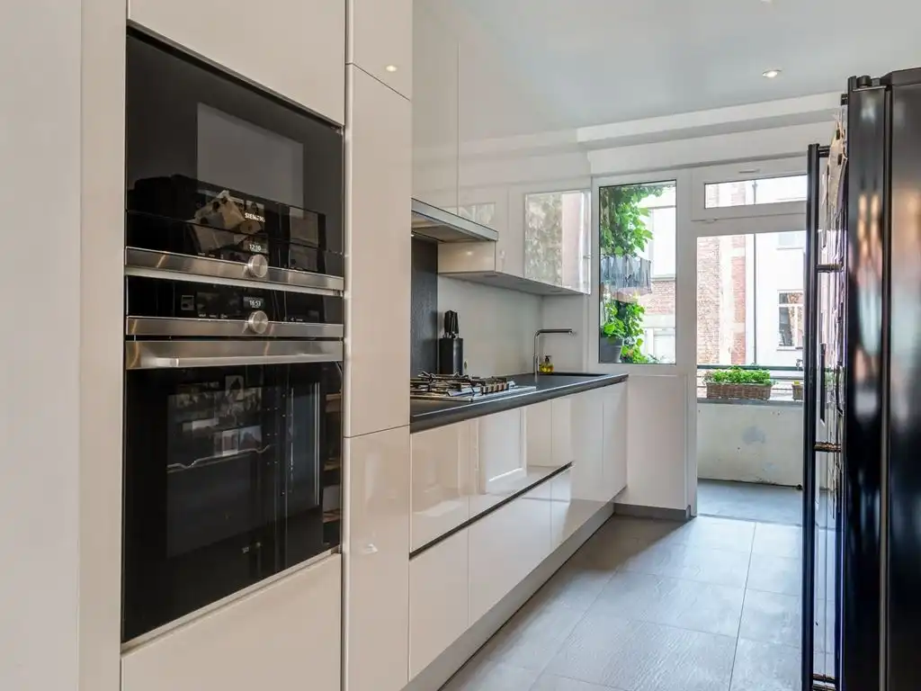 Instapklaar appartement in hartje Zuid foto 5