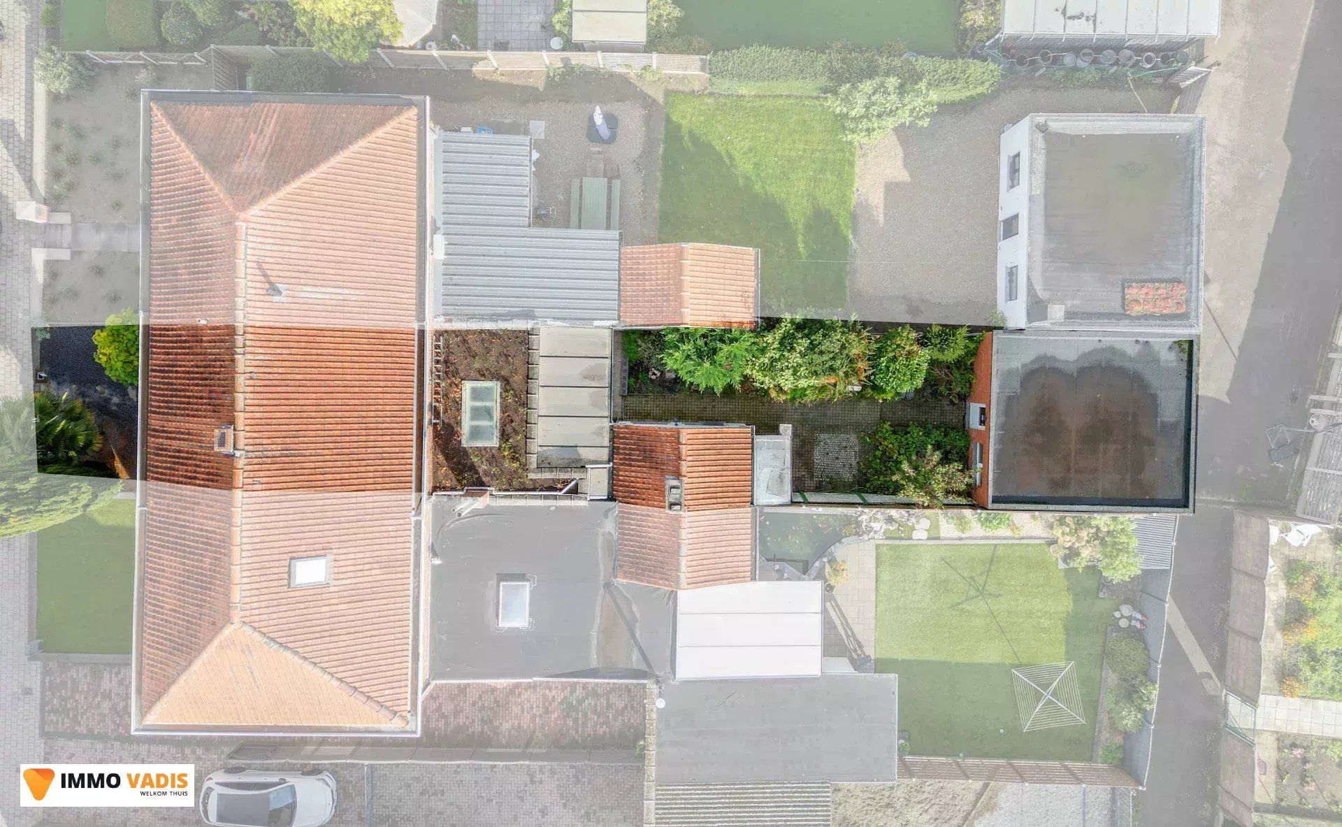 Woning met drie slaapkamers en dubbele garage foto 17