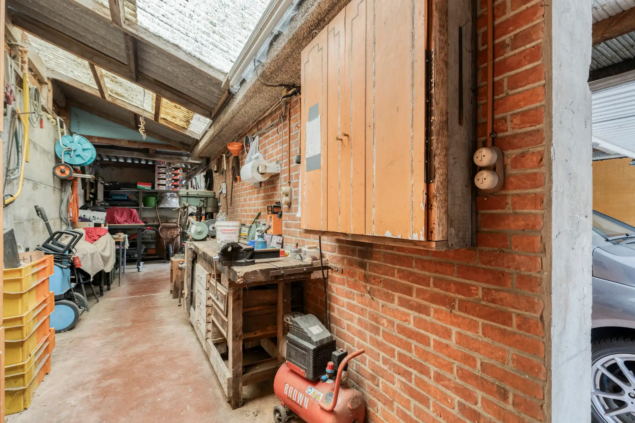 Te renoveren woning met 3 slaapkamers op 11are foto 33