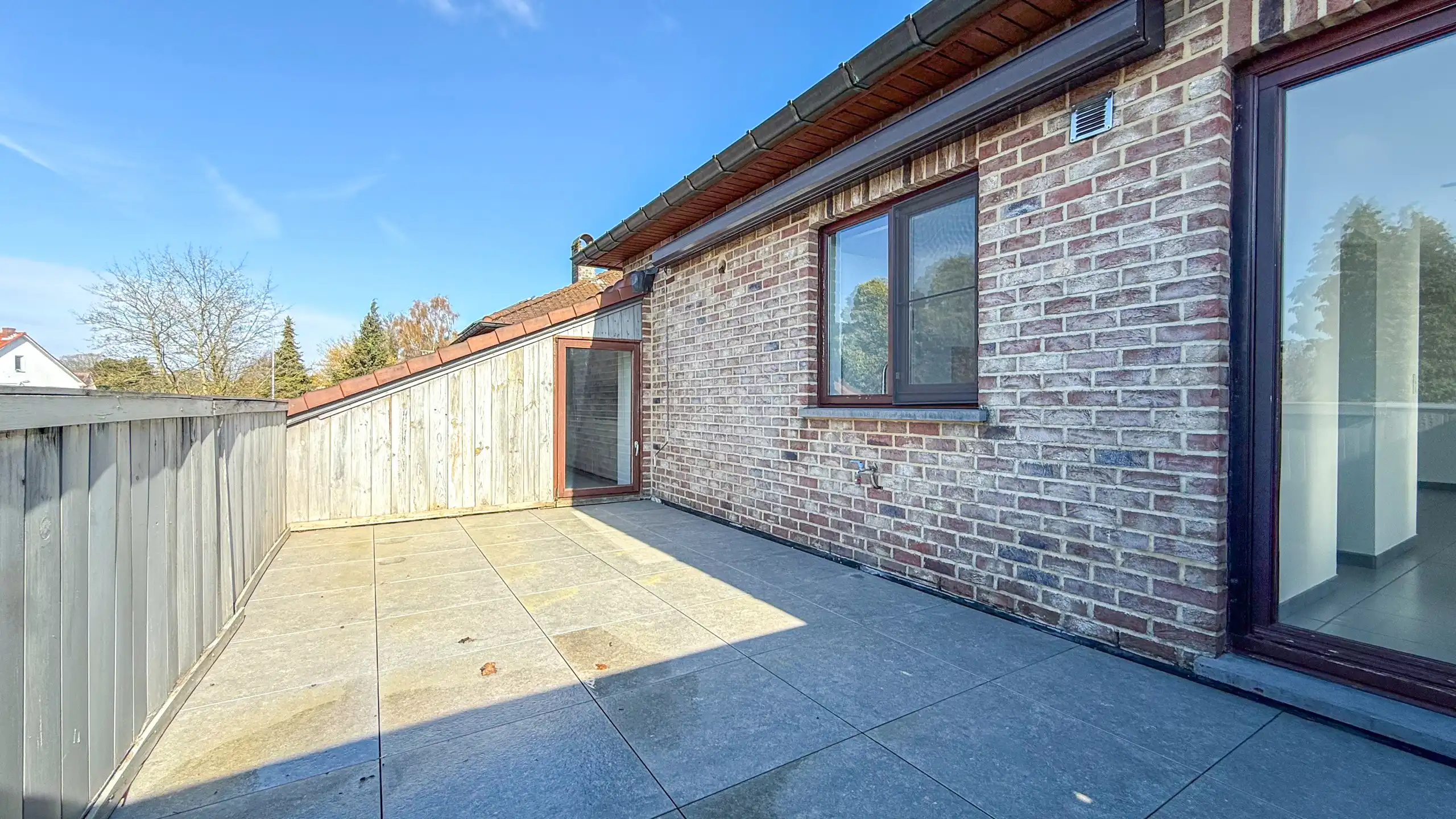 Charmant appartement met aparte ingang + terras te Houthalen foto 20