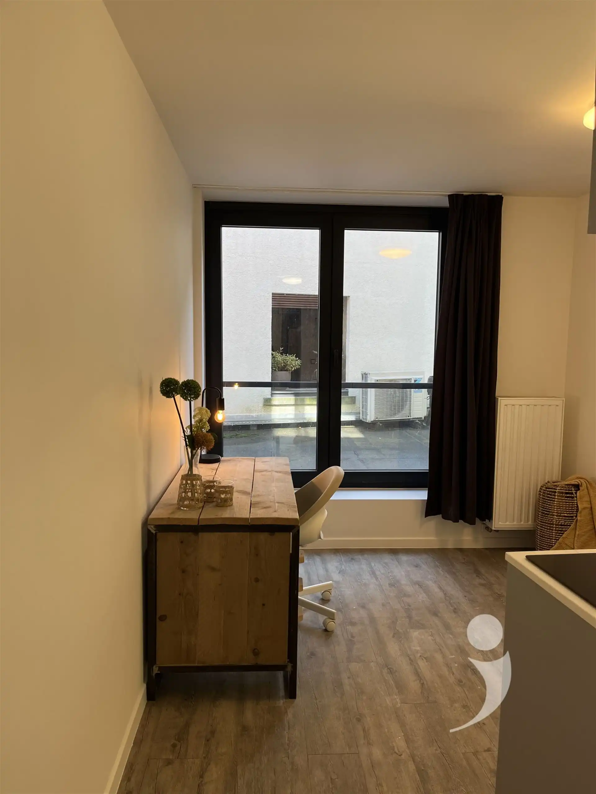Opbrengsteigendom met 21 kamers en 1 studio foto 22