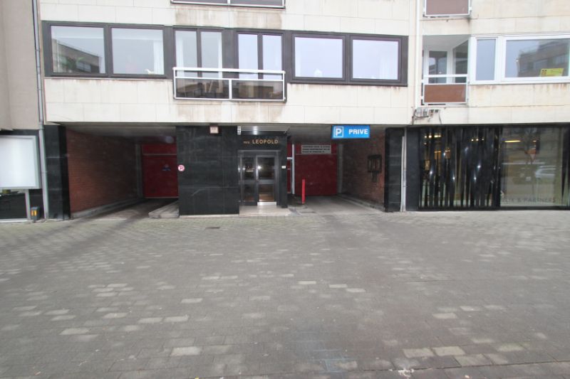 Parking in complex Parking Leopold foto 3