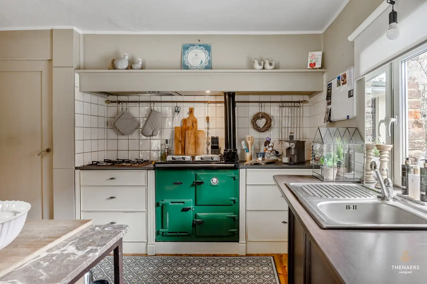 Karaktervolle hoevewoning met 3 slaapkamers, gezellige binnenkoer en tuin op een perceel van 370 m². foto 10