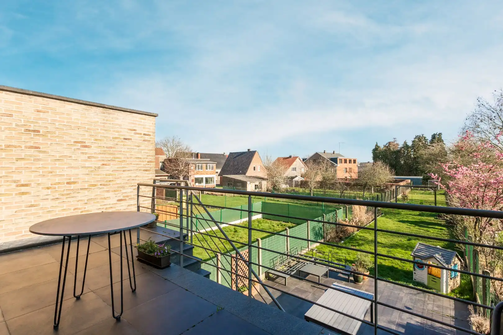 Bel-étage te koop met 3 slpks, terras en garage foto 11