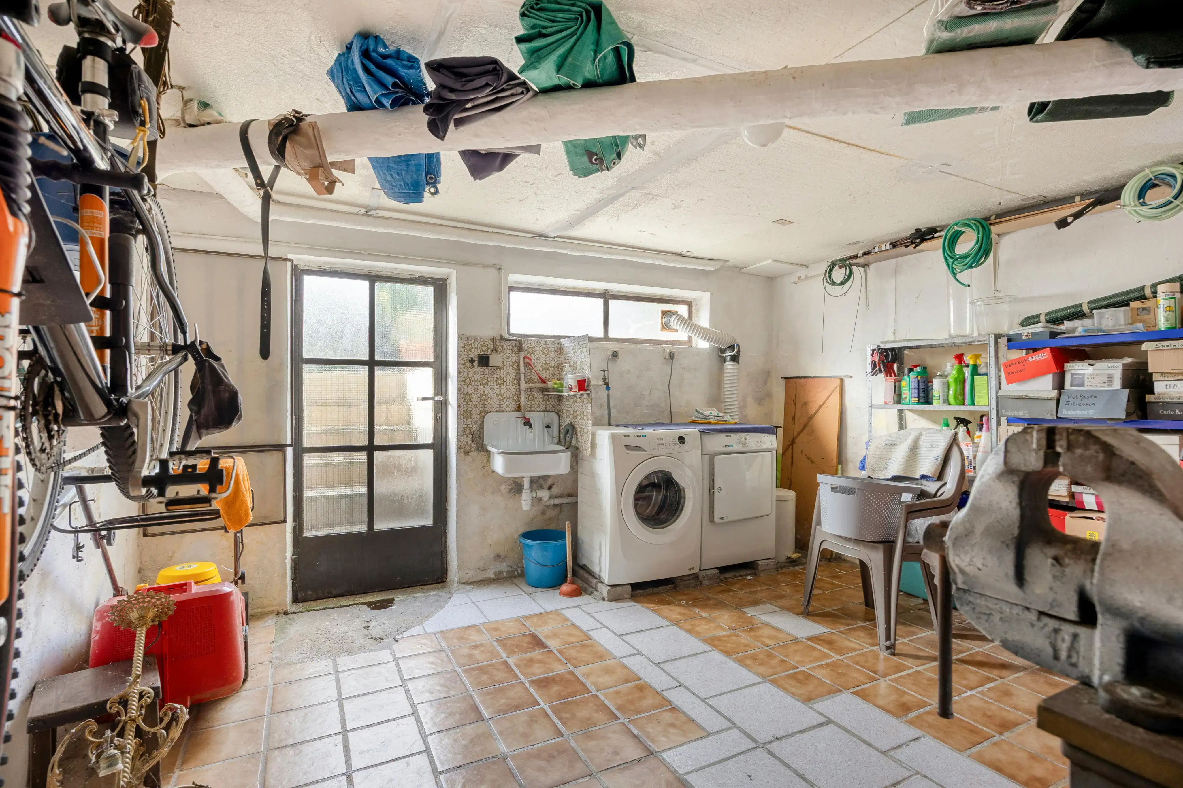 Te renoveren splitlevelwoning met 3 slaapkamers in Neerharen foto 15