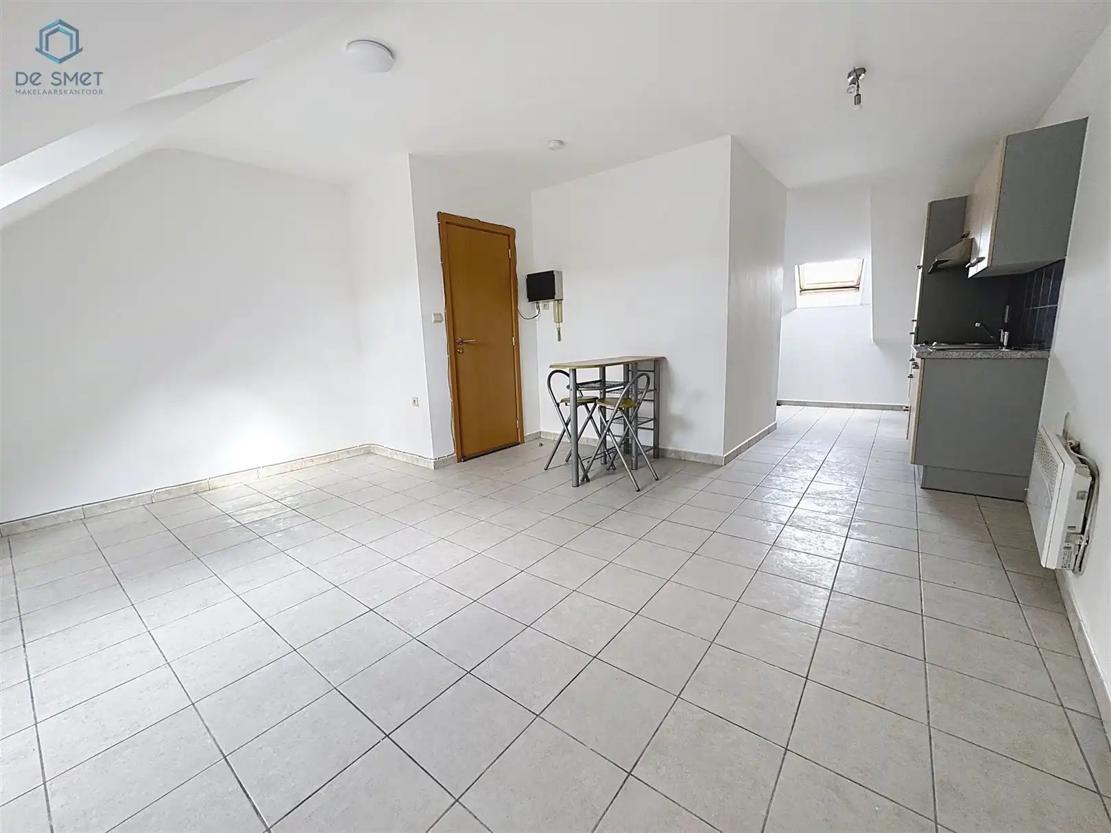 Instapklare Studio te Koop Ideale Investering op Toplocatie in Ninove foto 2