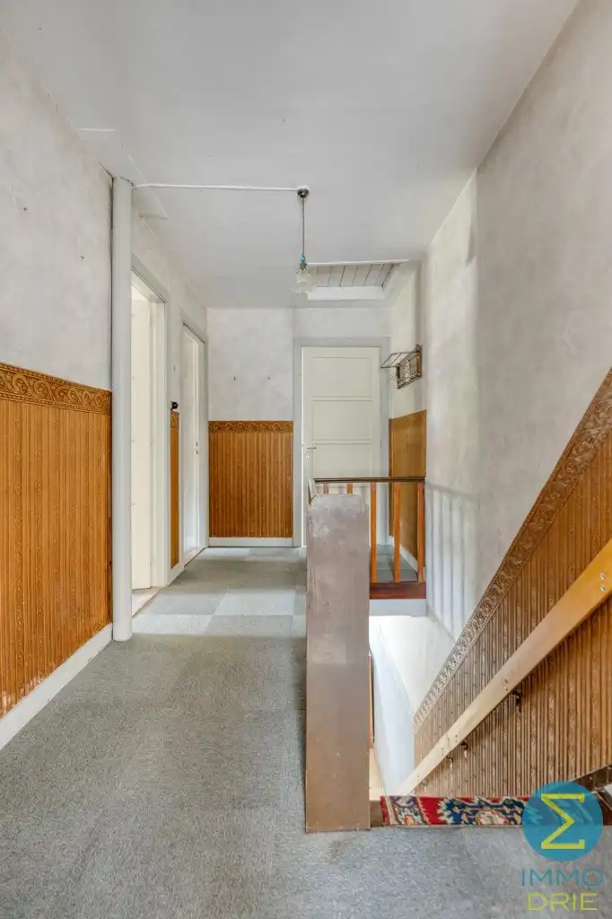 Nabij groene omgeving gelegen te renoveren woning op 567m² foto 9