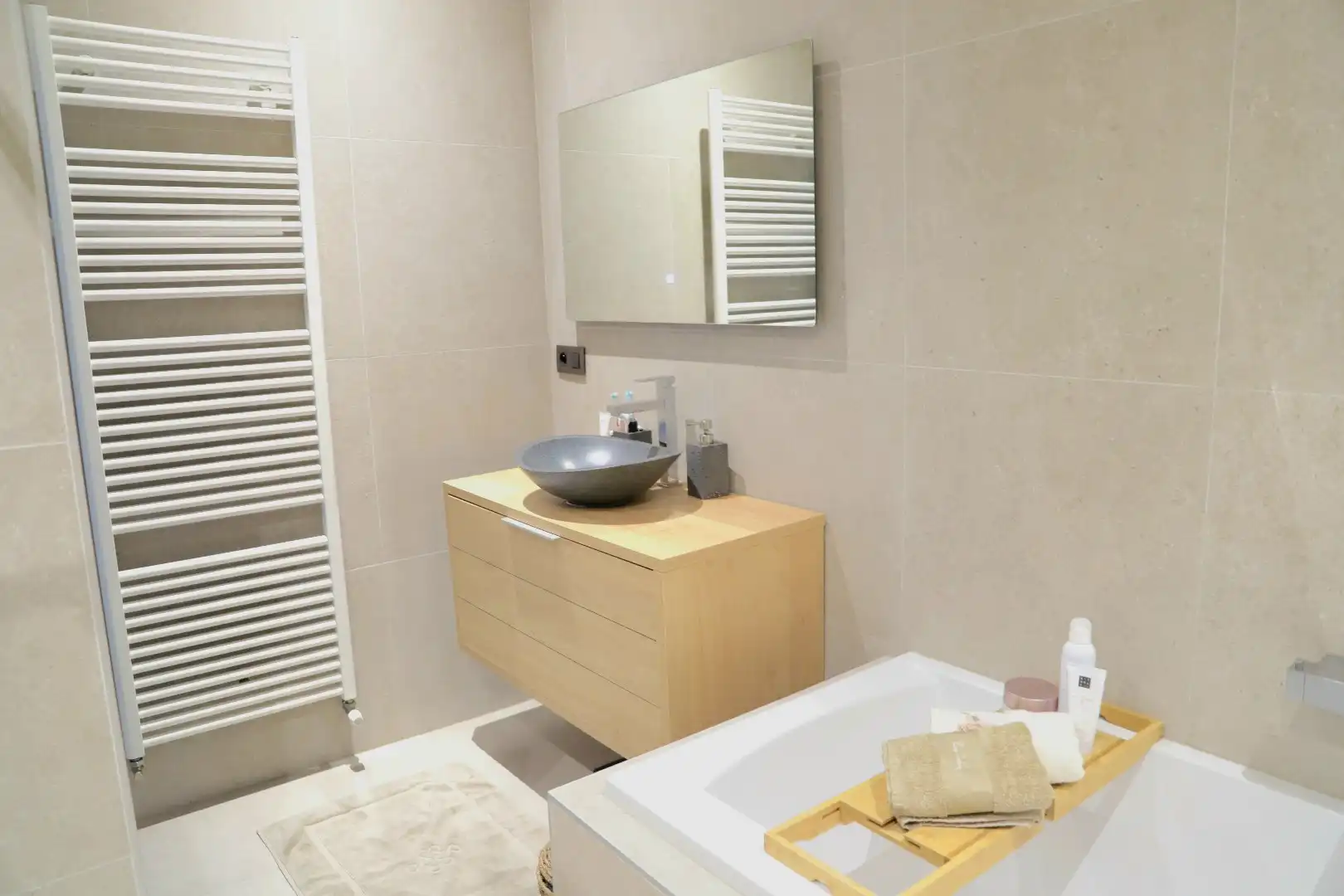 Prachtig appartement met 2 slaapkamers in het centrum van Maasmechelen foto 16