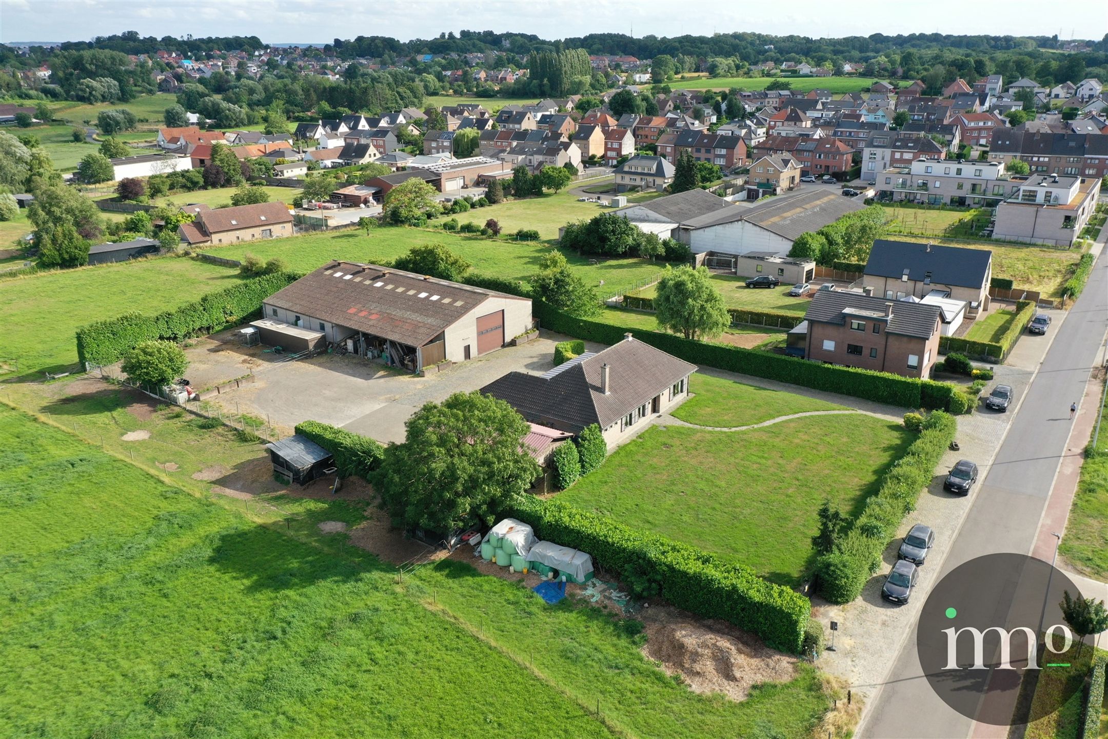 Landelijke woning met depot op een perceel van 42 ARE!! foto 17