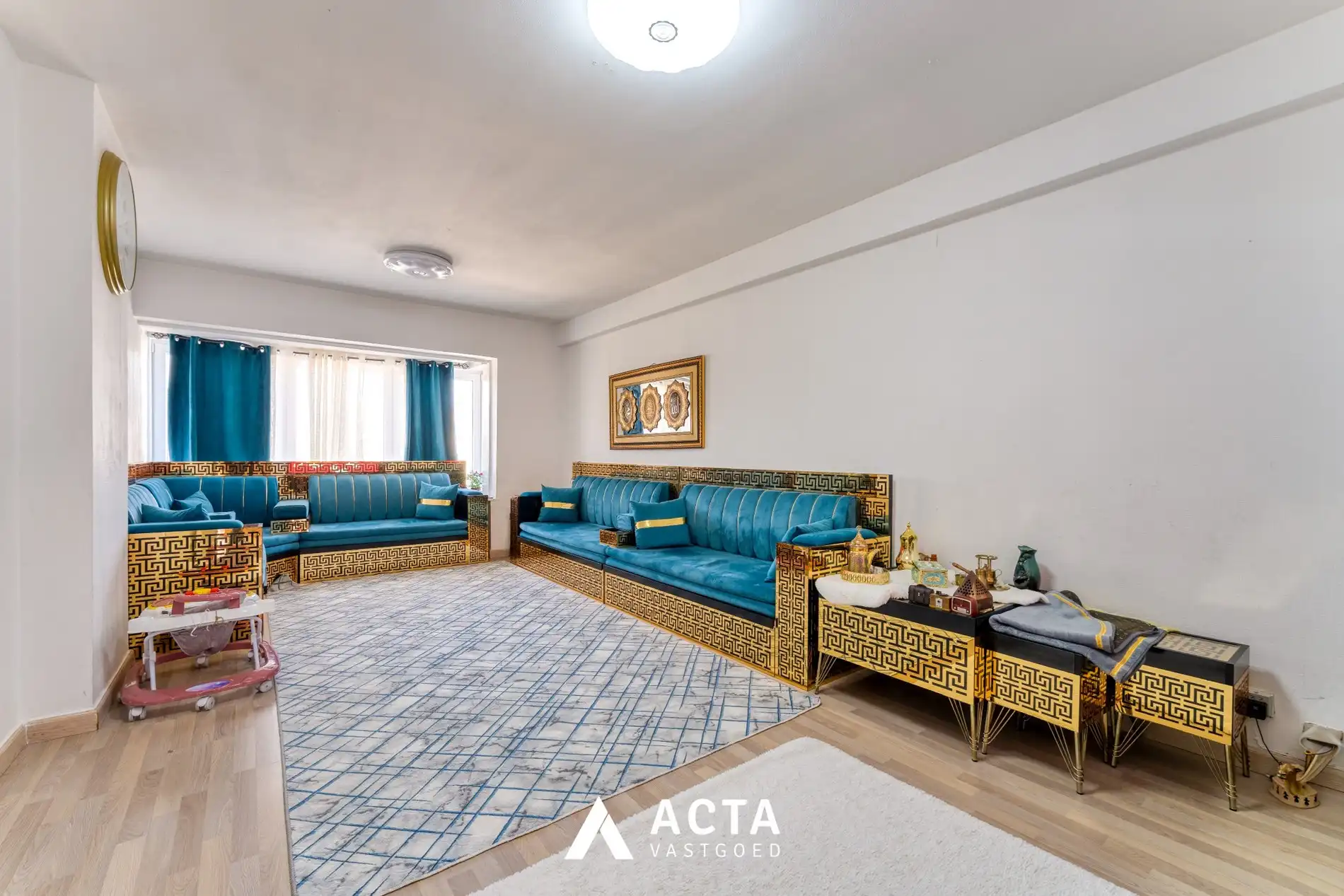 Gerenoveerde opbrengsteigendom met zes appartementen in centrum Oostende foto 3