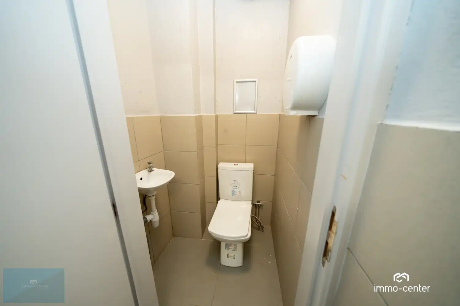 Te huur: Handelspand met topligging op André Dumontlaan foto 10