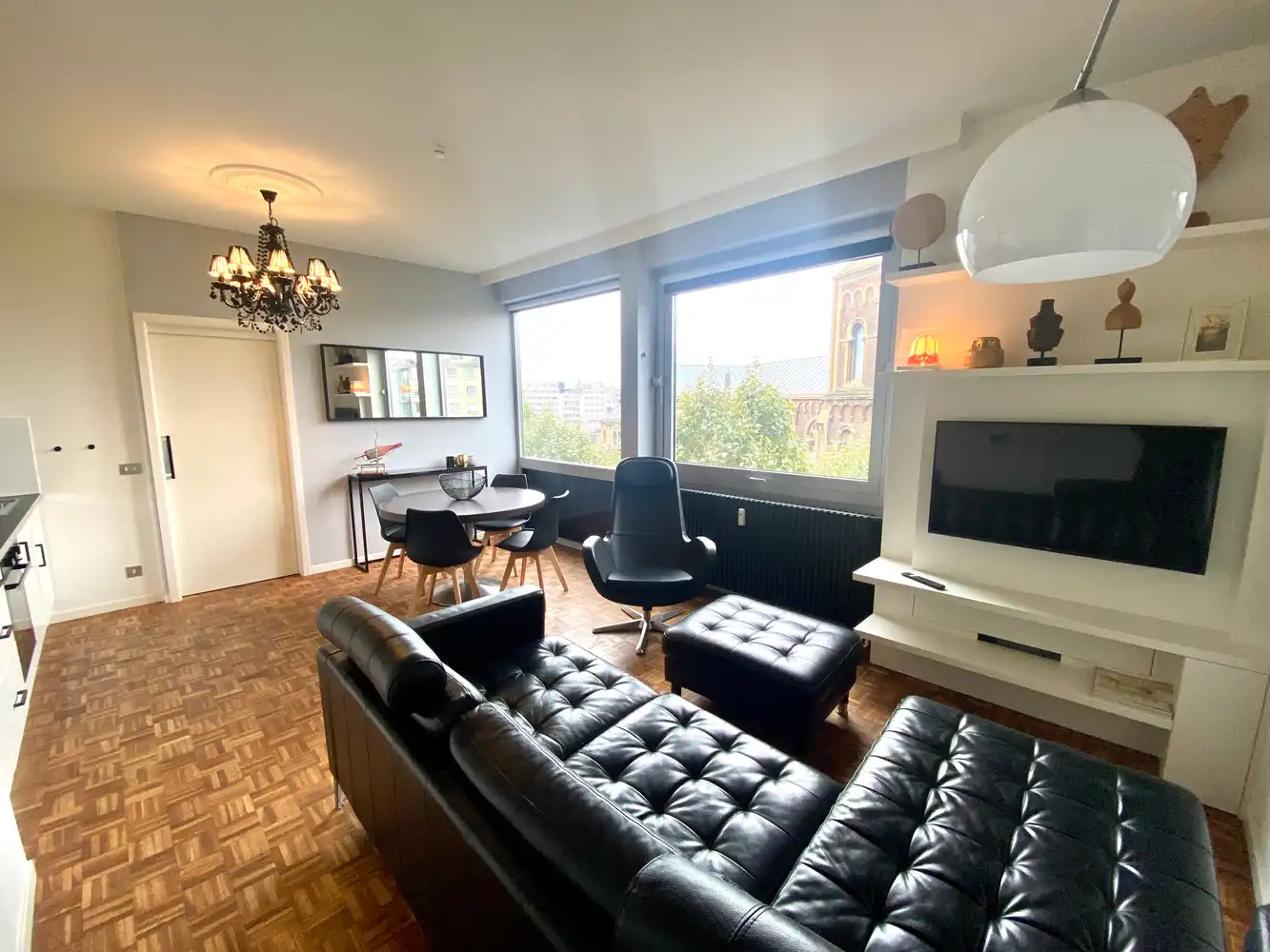 Gemeubeld appartement met 1 slaapkamer foto 3