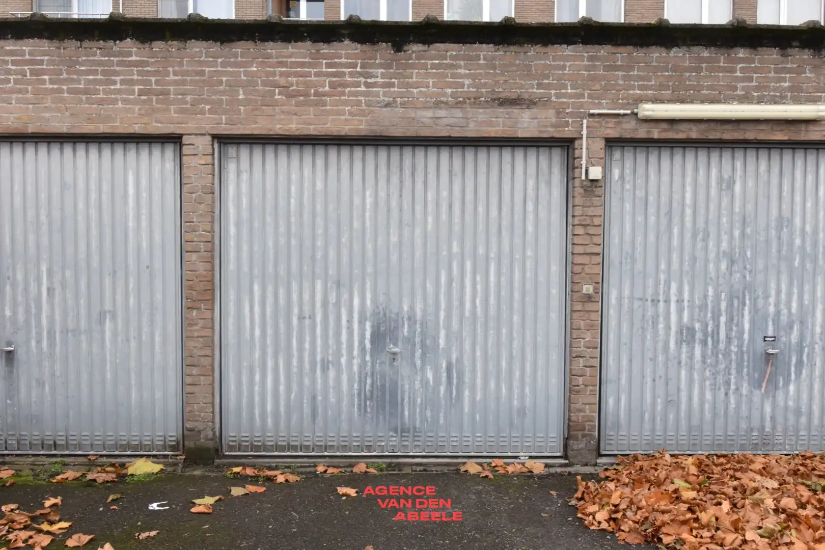 Uitzonderlijk breed appartement met 2 slaapkamers en terras foto 12