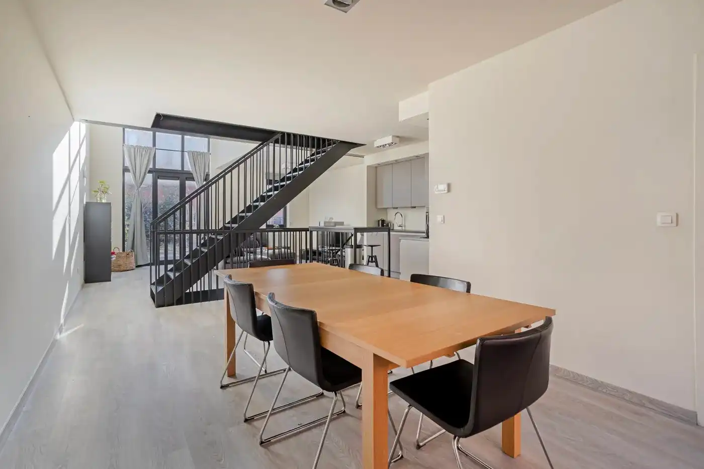 Gezinswoning met 4 slaapkamers in hartje Kessel-Lo foto 3