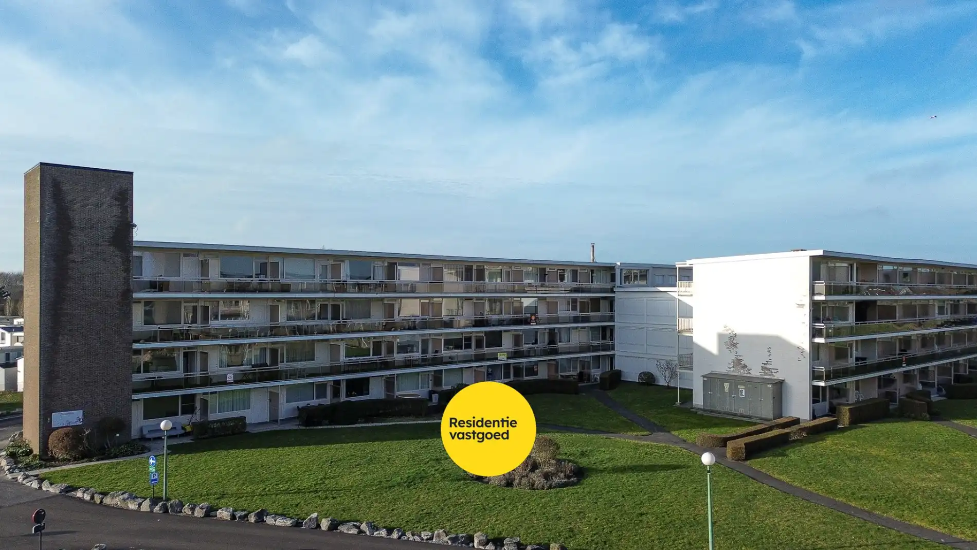 Eénslaapkamerappartement met terras, vlakbij strand en zee!  foto 24