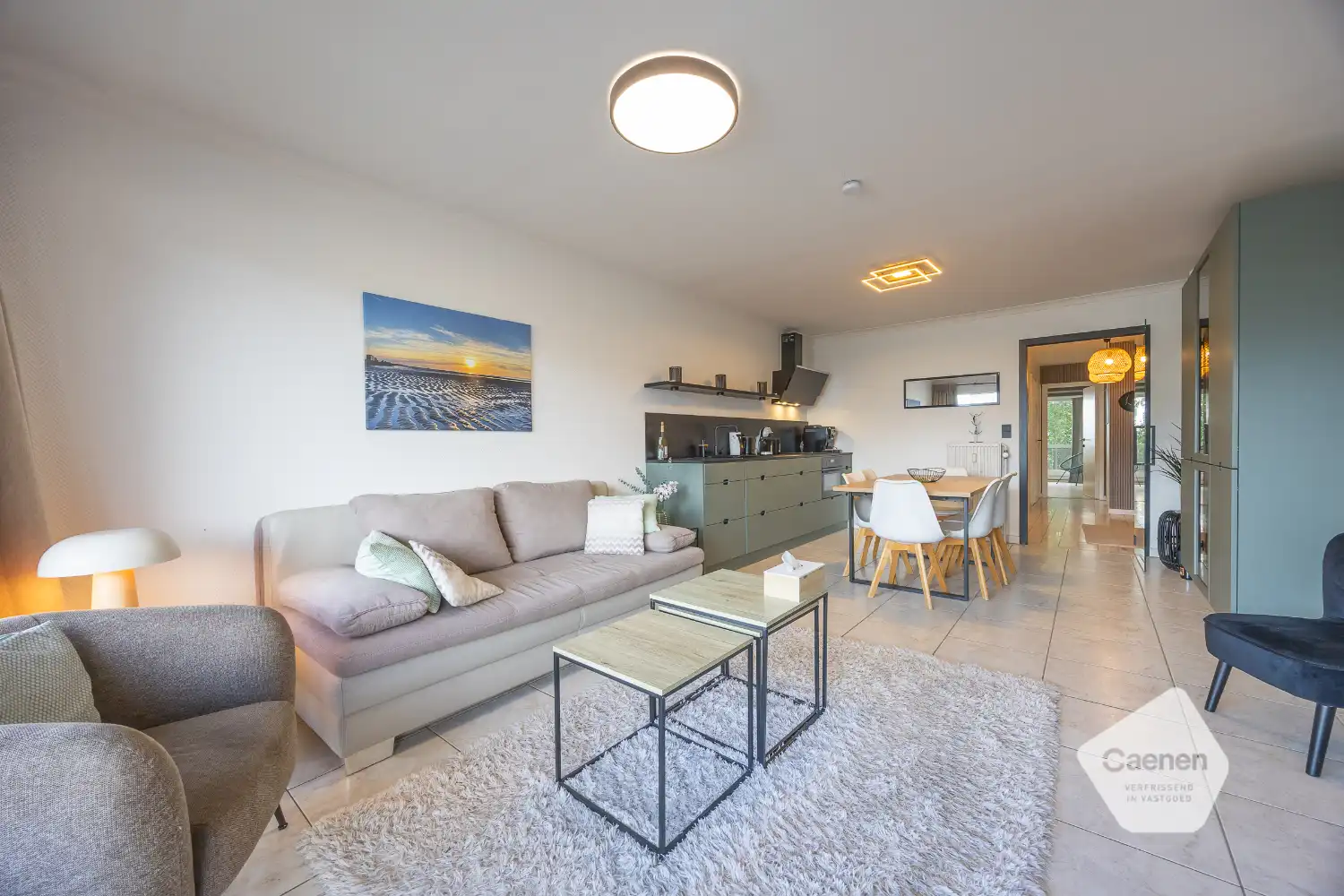 Instap klaar appartement met open zichten! foto {{pictureIndex}}