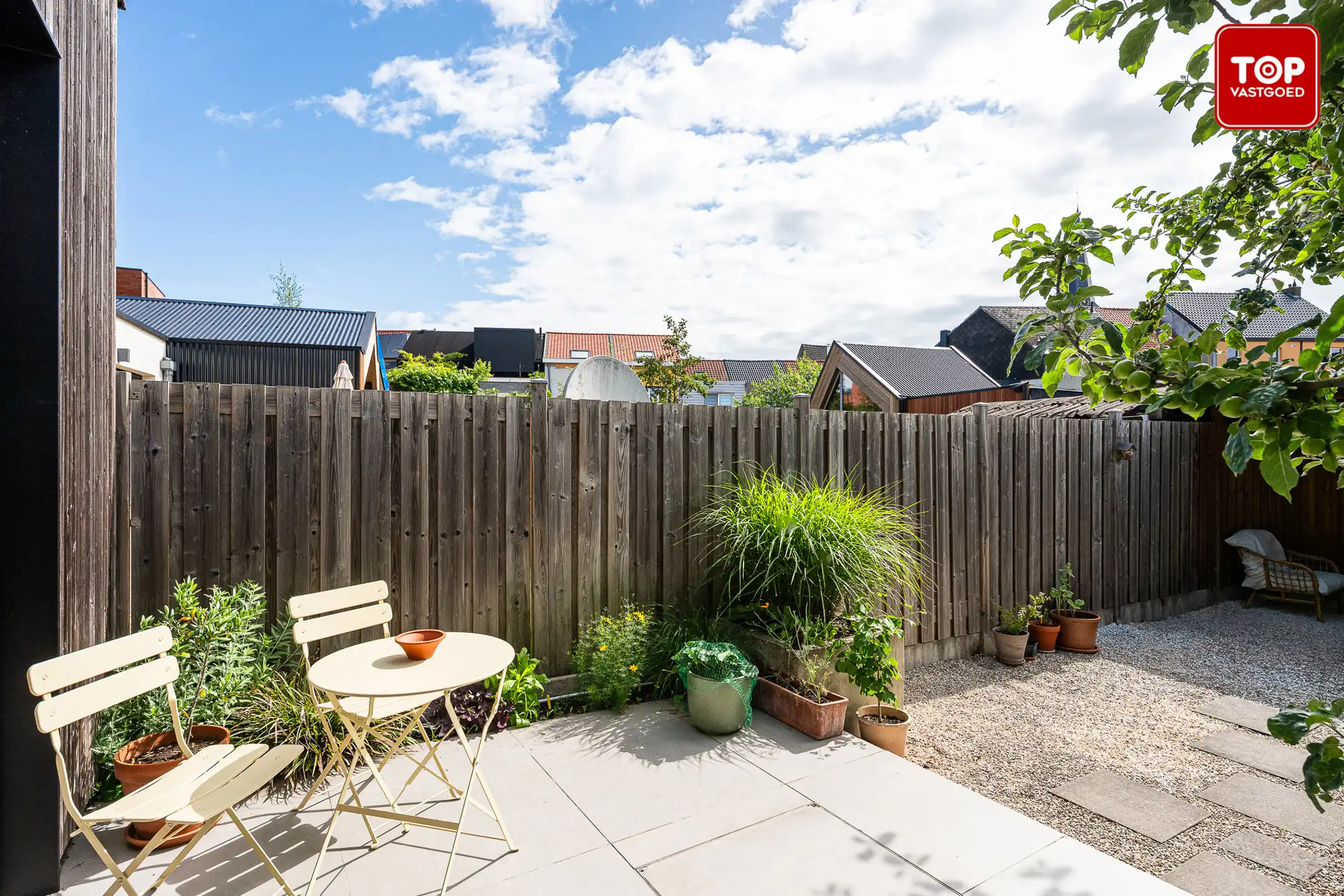Gezellige stadswoning met zonnige tuin op toplocatie foto 21