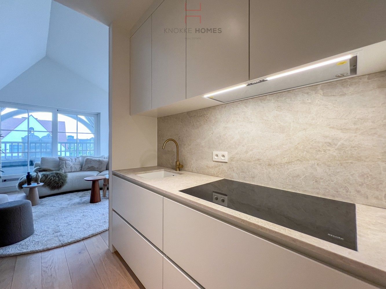 Luxueus appartement met zonnige terrassen, op slechts 100 meter van het Albertstrand! foto 8