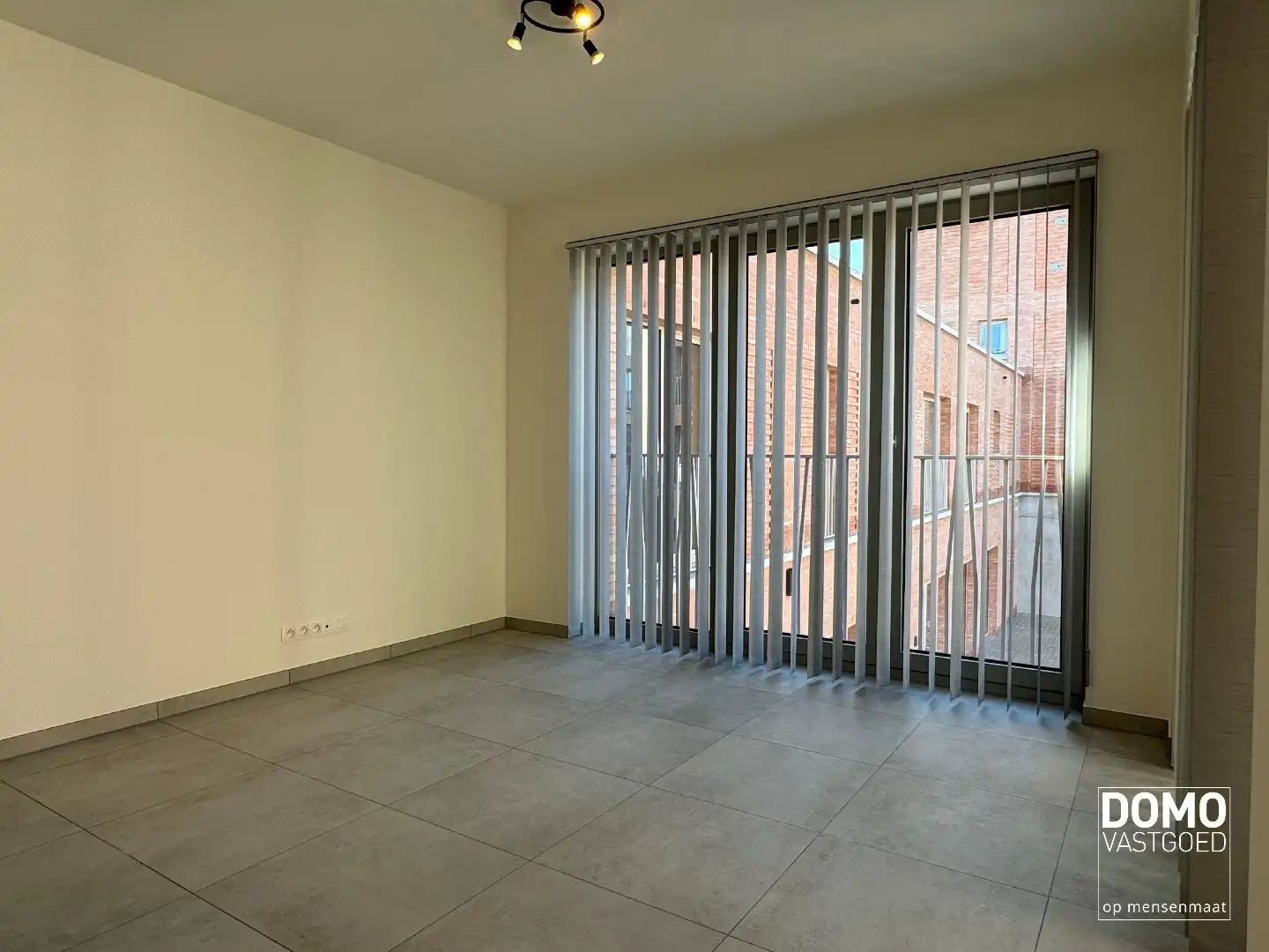 NIEUWBOUWAPPARTEMENT MET 2 SLAAPKAMERS, TERRAS, ONDERGRONDSE AUTOSTANDPLAATS EN KELDERBERGING IN RESIDENTIE "DE KWINT" TE ZONHOVEN foto 4