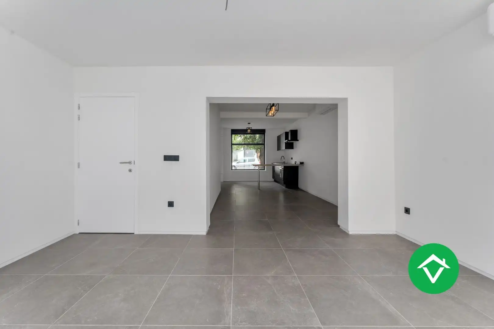 Gerenoveerde woning met 3 slaapkamers en stadstuin in hartje Roeselare foto 3