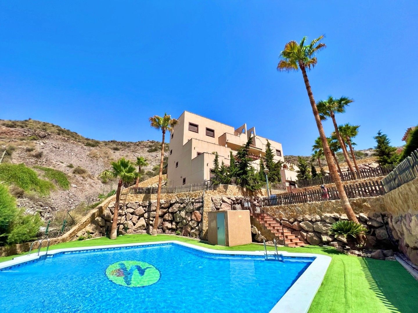 Collado Bajo - Aguilas foto 2